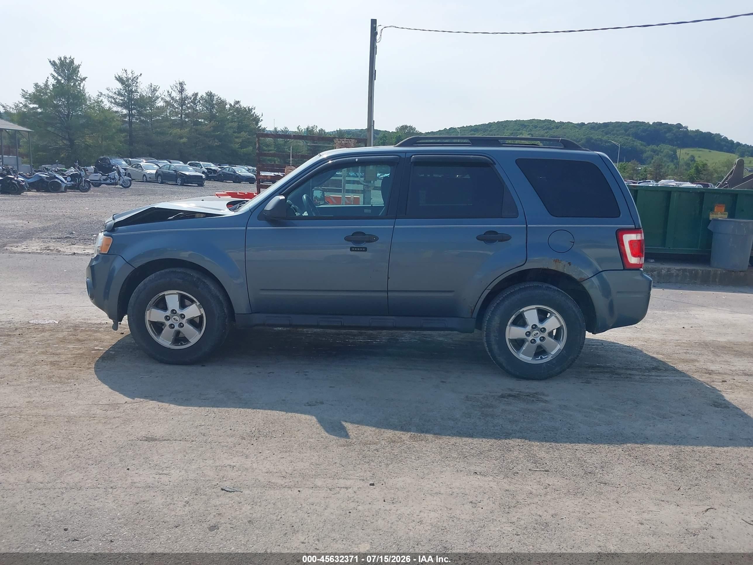 2011 Ford Escape Xlt Blue vin: 1FMCU9D71BKB45015