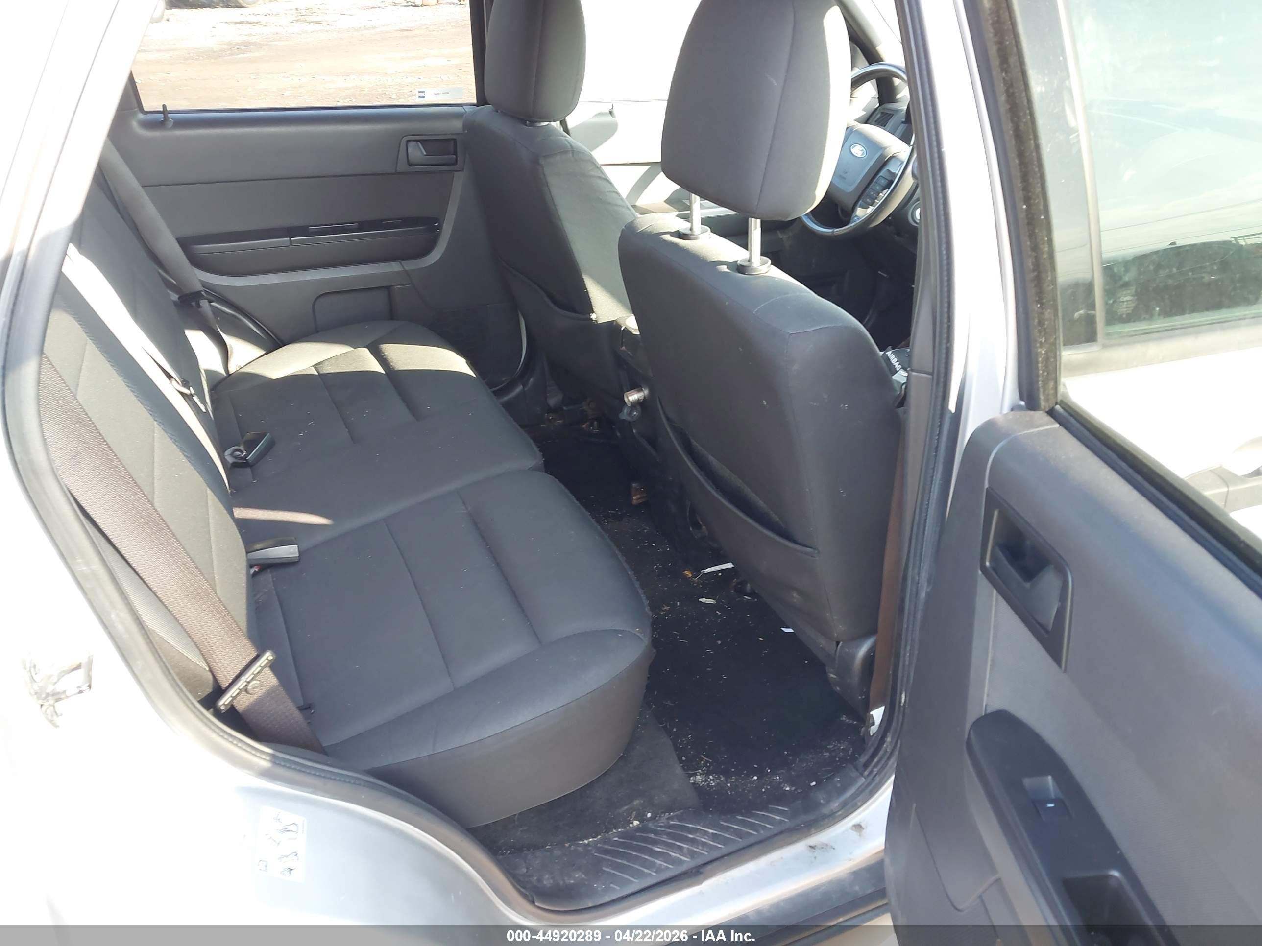 2012 Ford Escape Xlt Silver vin: 1FMCU9D71CKA21022
