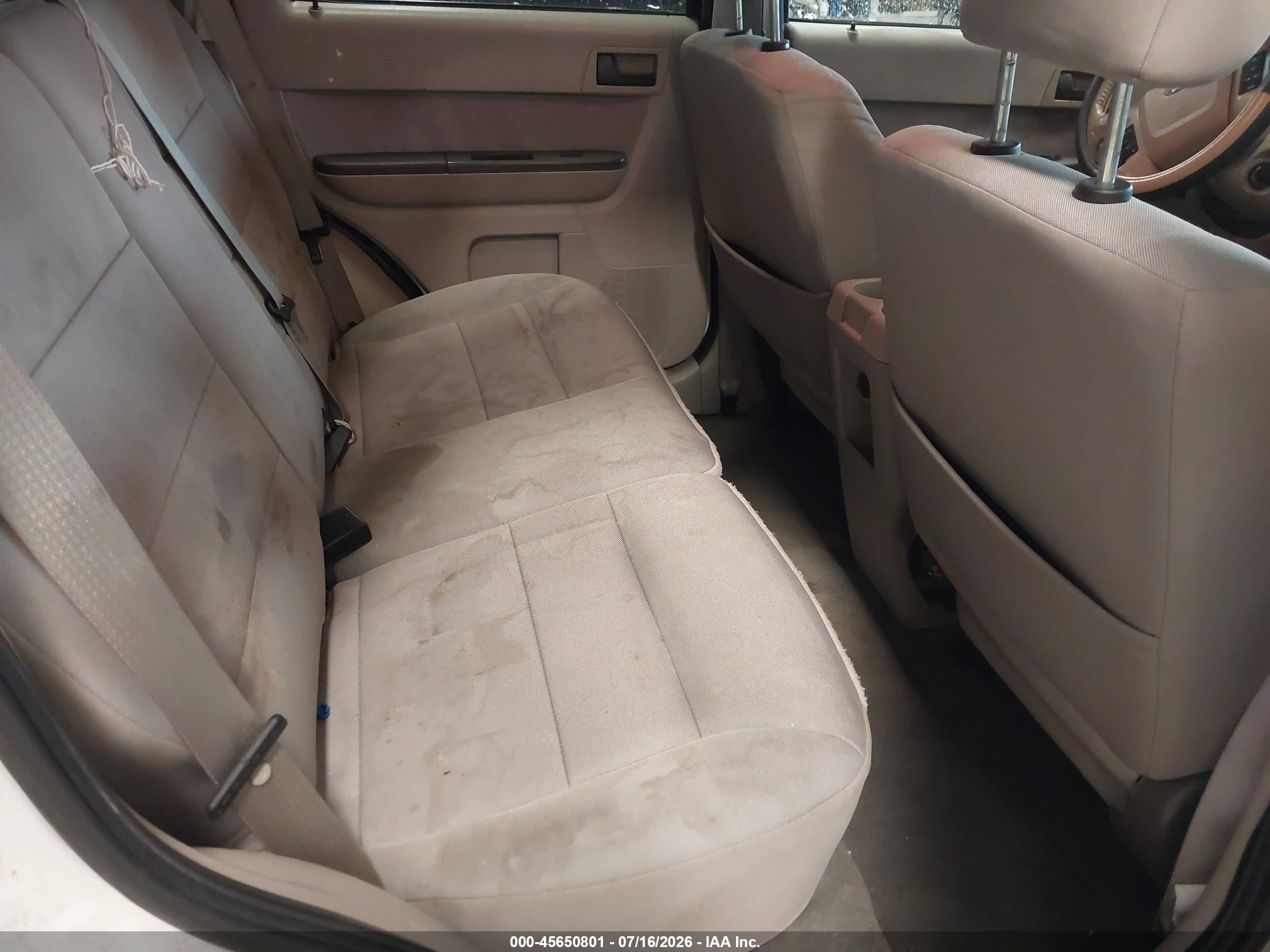 2011 Ford Escape Xlt White vin: 1FMCU9D72BKC25102