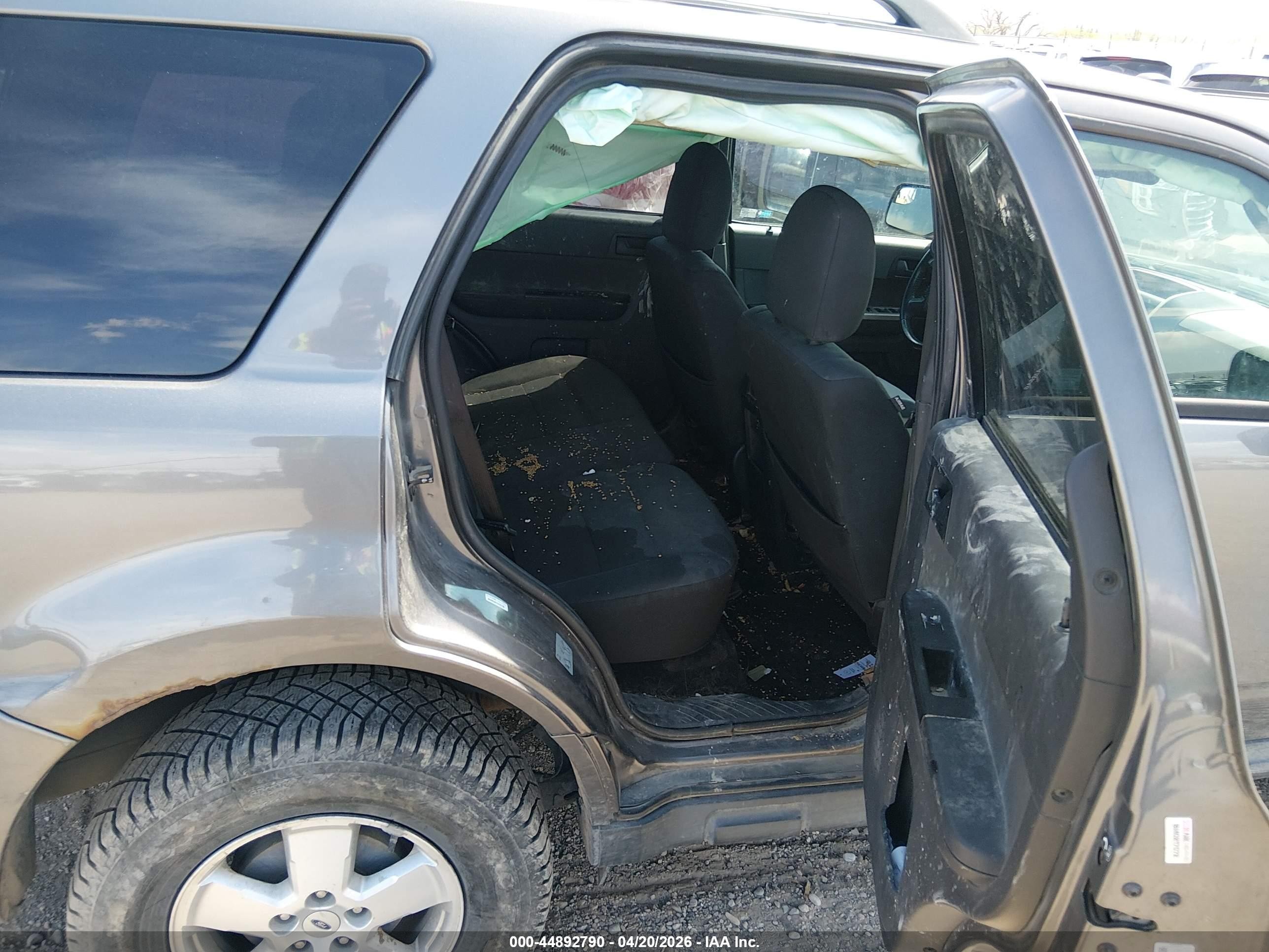 2012 Ford Escape Xlt Gray vin: 1FMCU9D72CKB04071