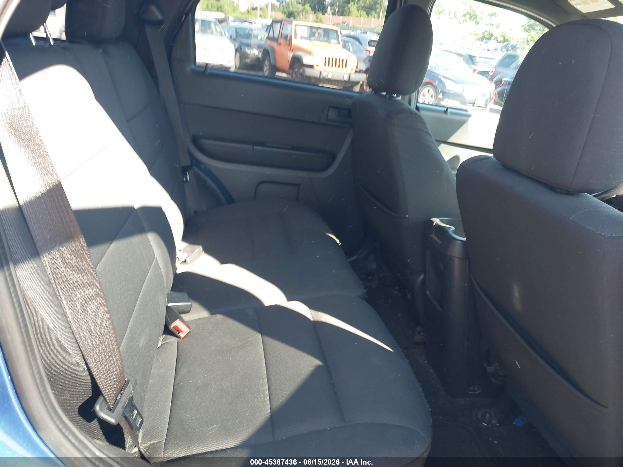 2012 Ford Escape Xlt Blue vin: 1FMCU9D72CKB09304