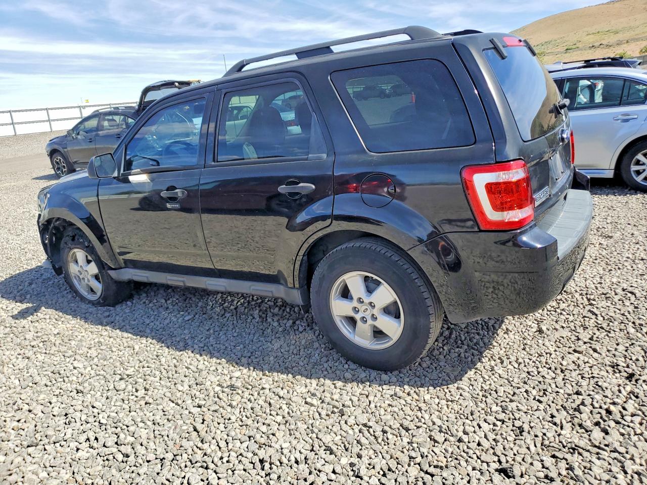 2010 Ford Escape Xlt Black vin: 1FMCU9D73AKA85818