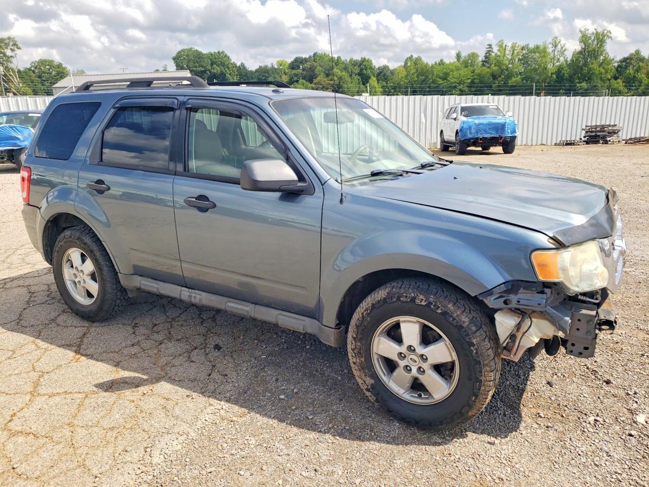 2010 Ford Escape Xlt Blue vin: 1FMCU9D73AKC04886