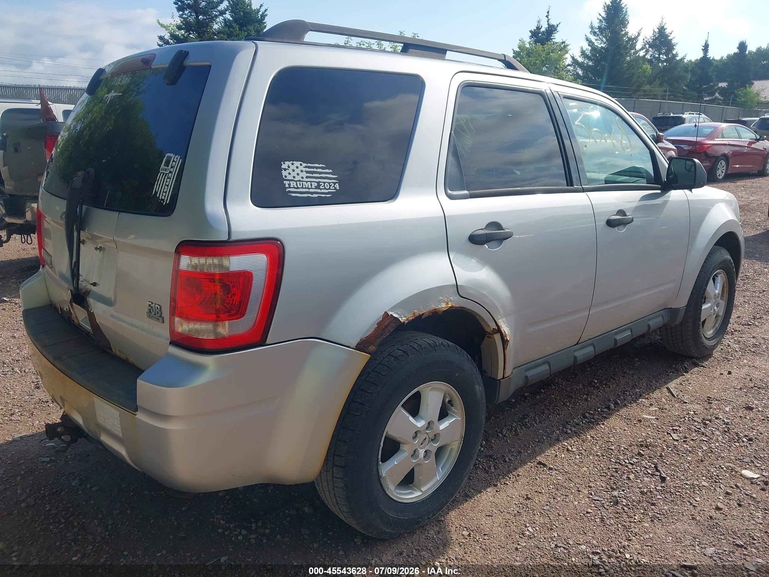2010 Ford Escape Xlt Silver vin: 1FMCU9D73AKC79703