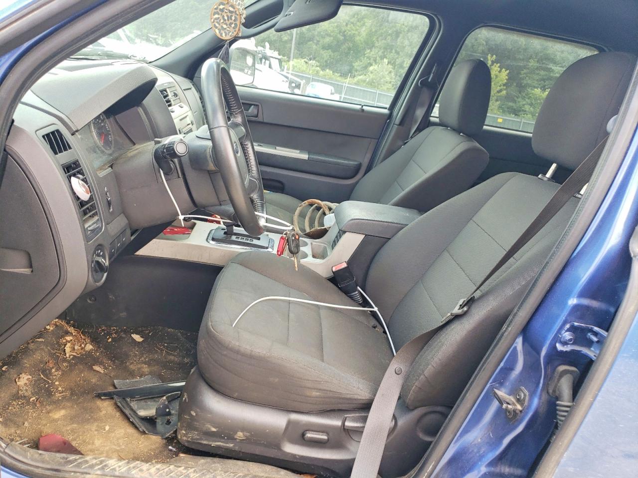 2010 Ford Escape Xlt Синий vin: 1FMCU9D73AKD18905