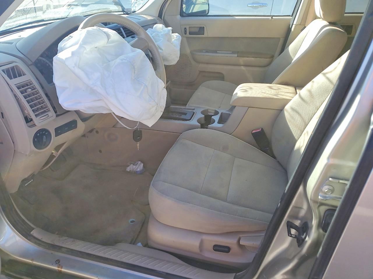 2010 Ford Escape Xlt Gold vin: 1FMCU9D73AKD45831