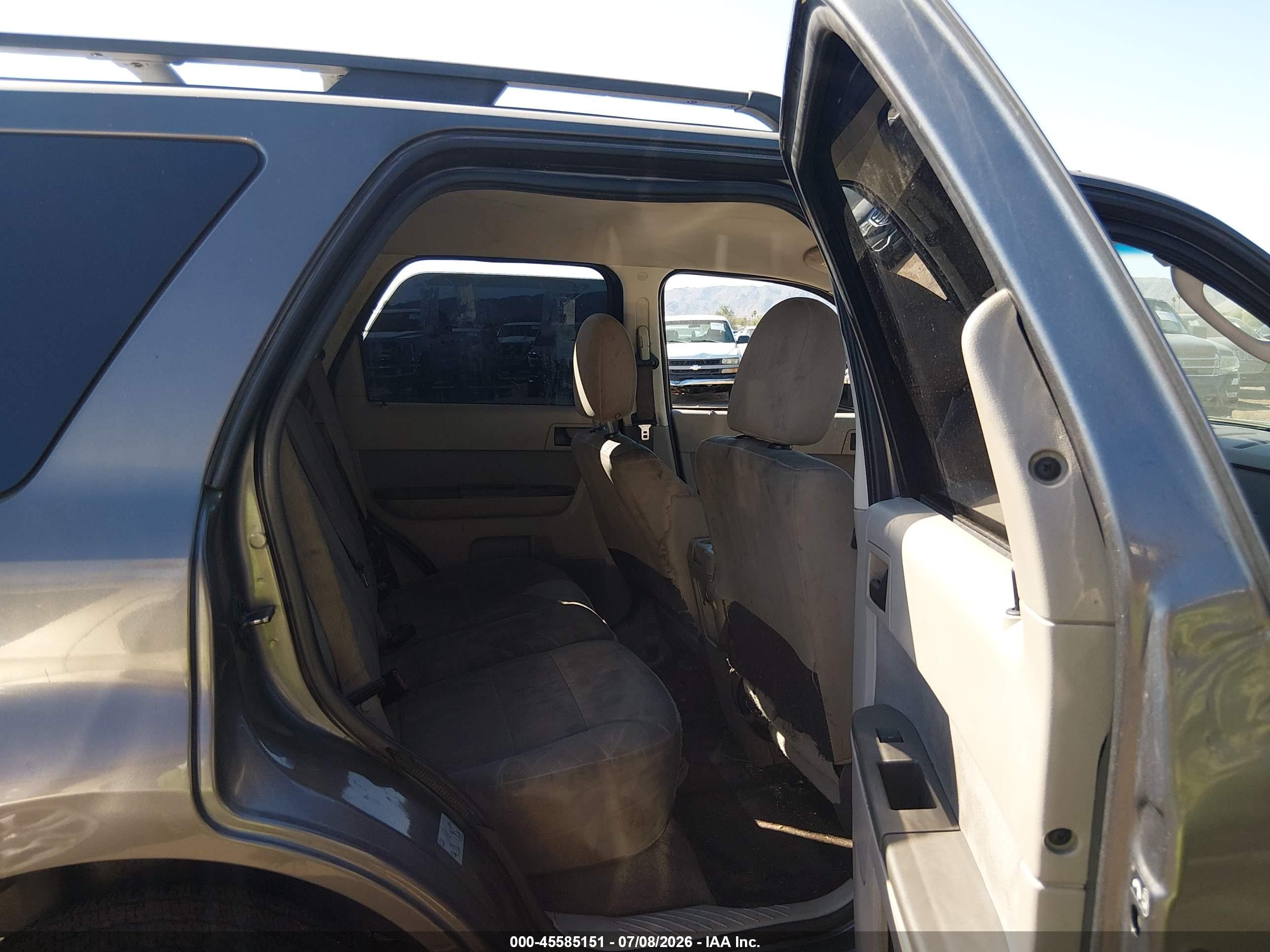2011 Ford Escape Xlt Gray vin: 1FMCU9D73BKA68843