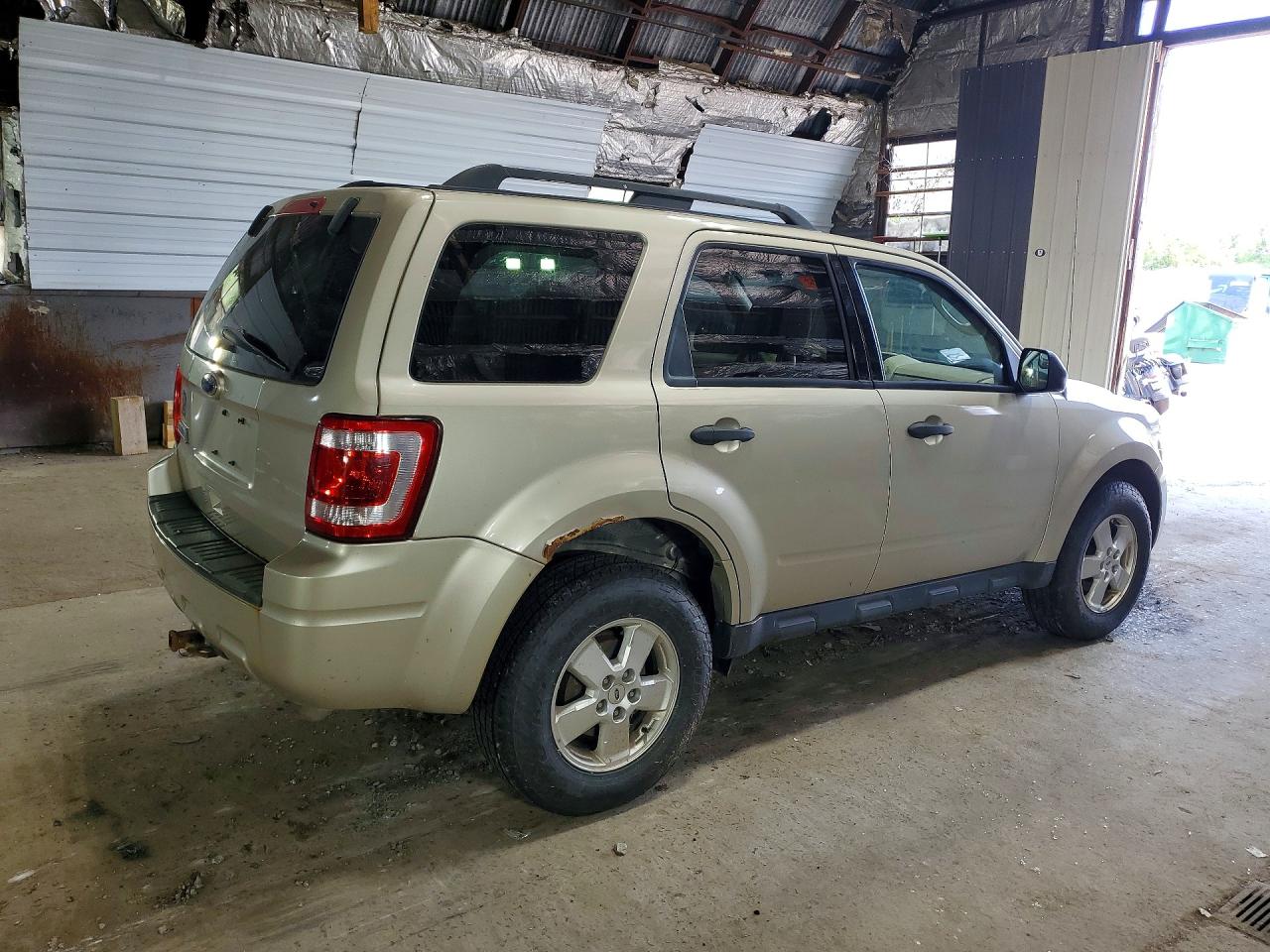 2012 Ford Escape Xlt Beige vin: 1FMCU9D73CKB84173