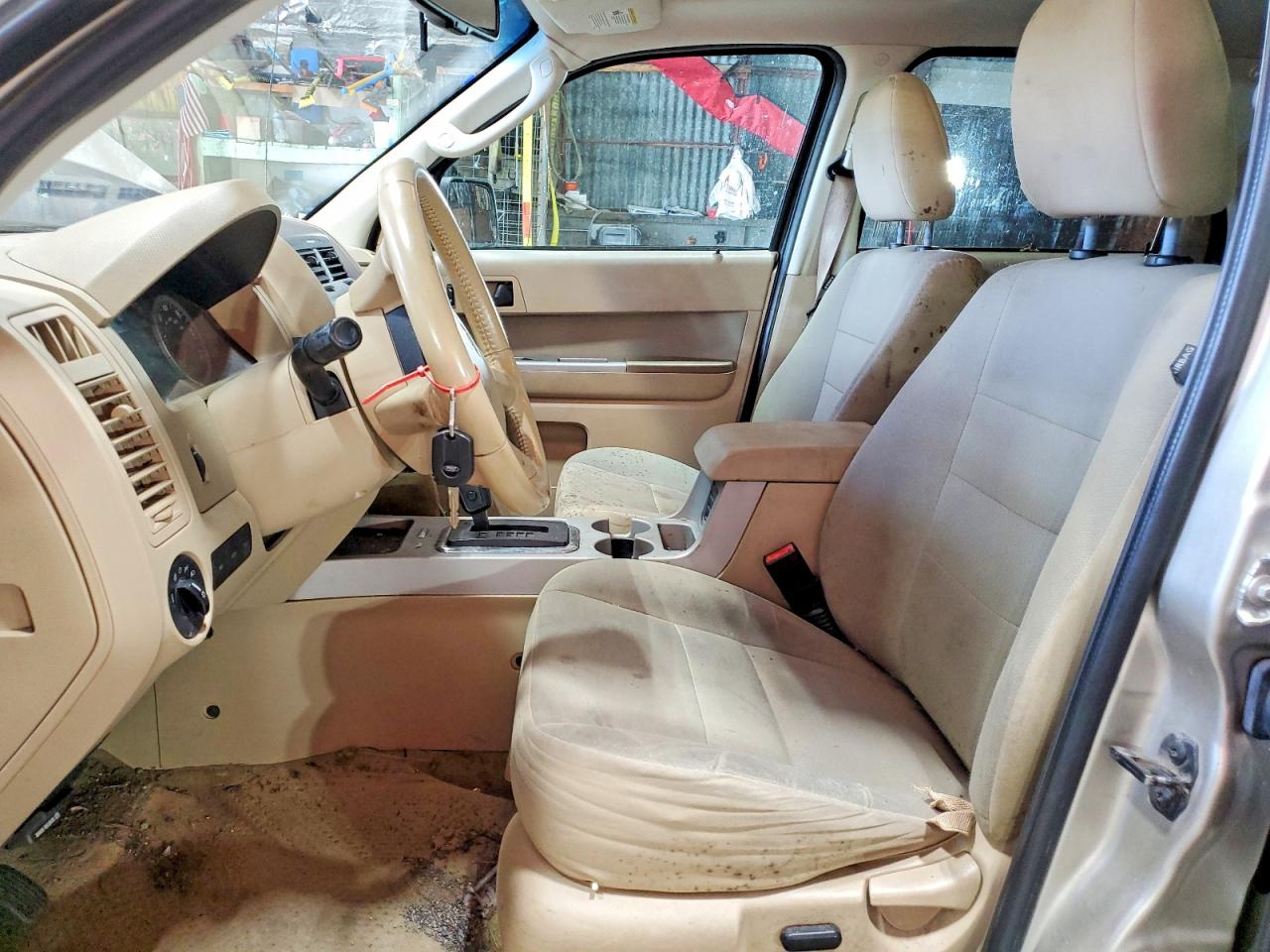 2012 Ford Escape Xlt Beige vin: 1FMCU9D73CKB84173