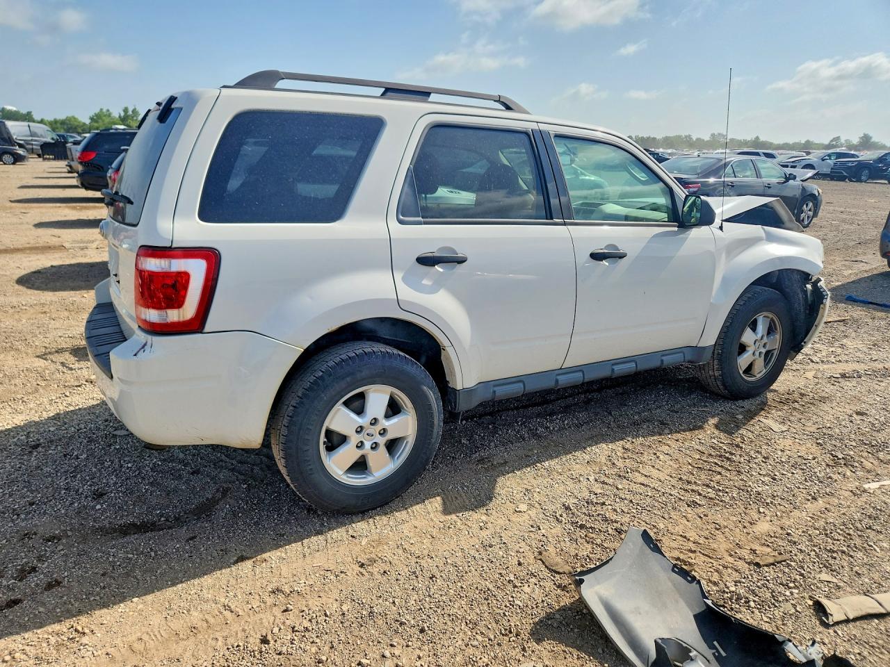 2012 Ford Escape Xlt White vin: 1FMCU9D73CKC70969
