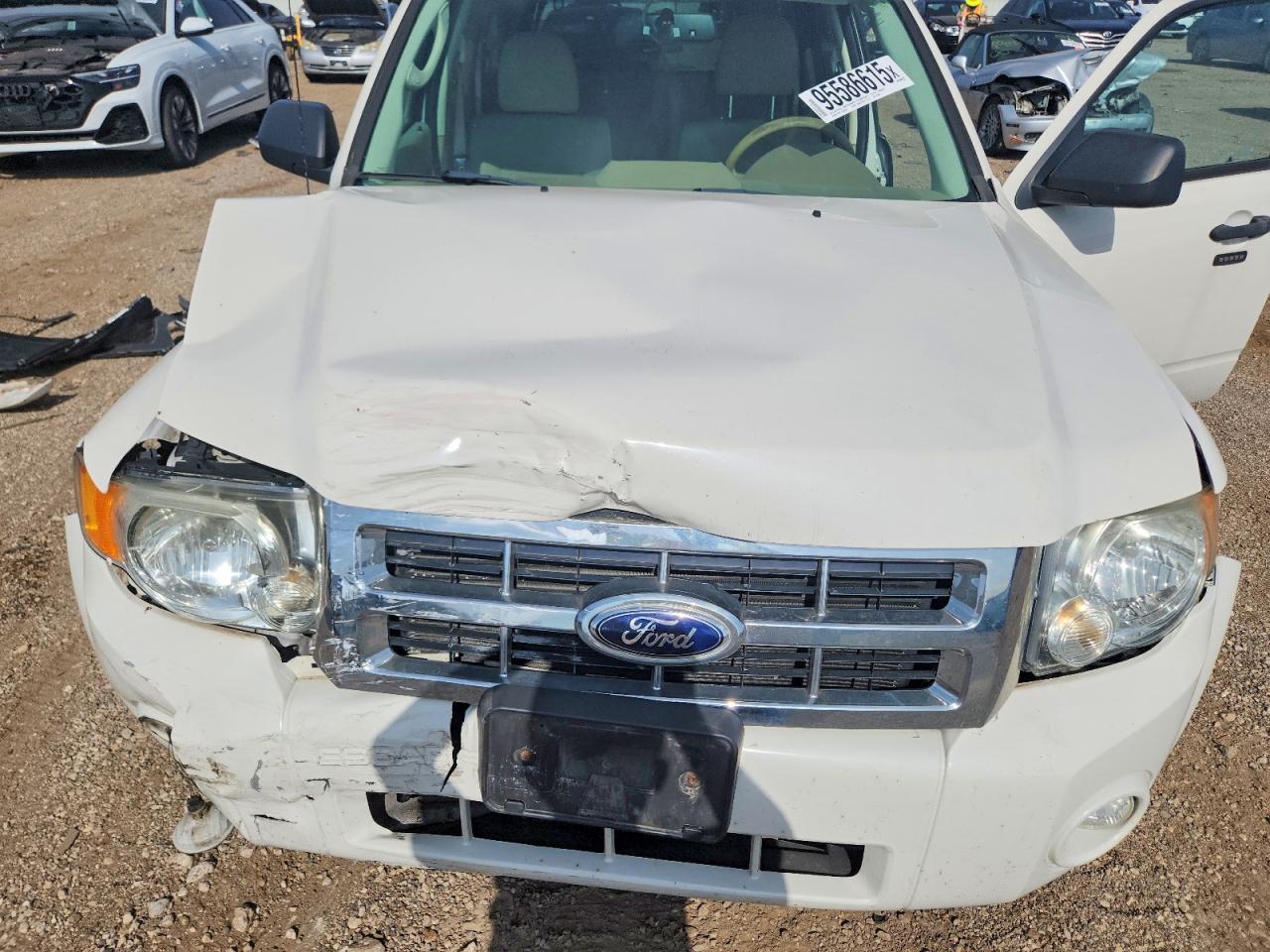 2012 Ford Escape Xlt White vin: 1FMCU9D73CKC70969