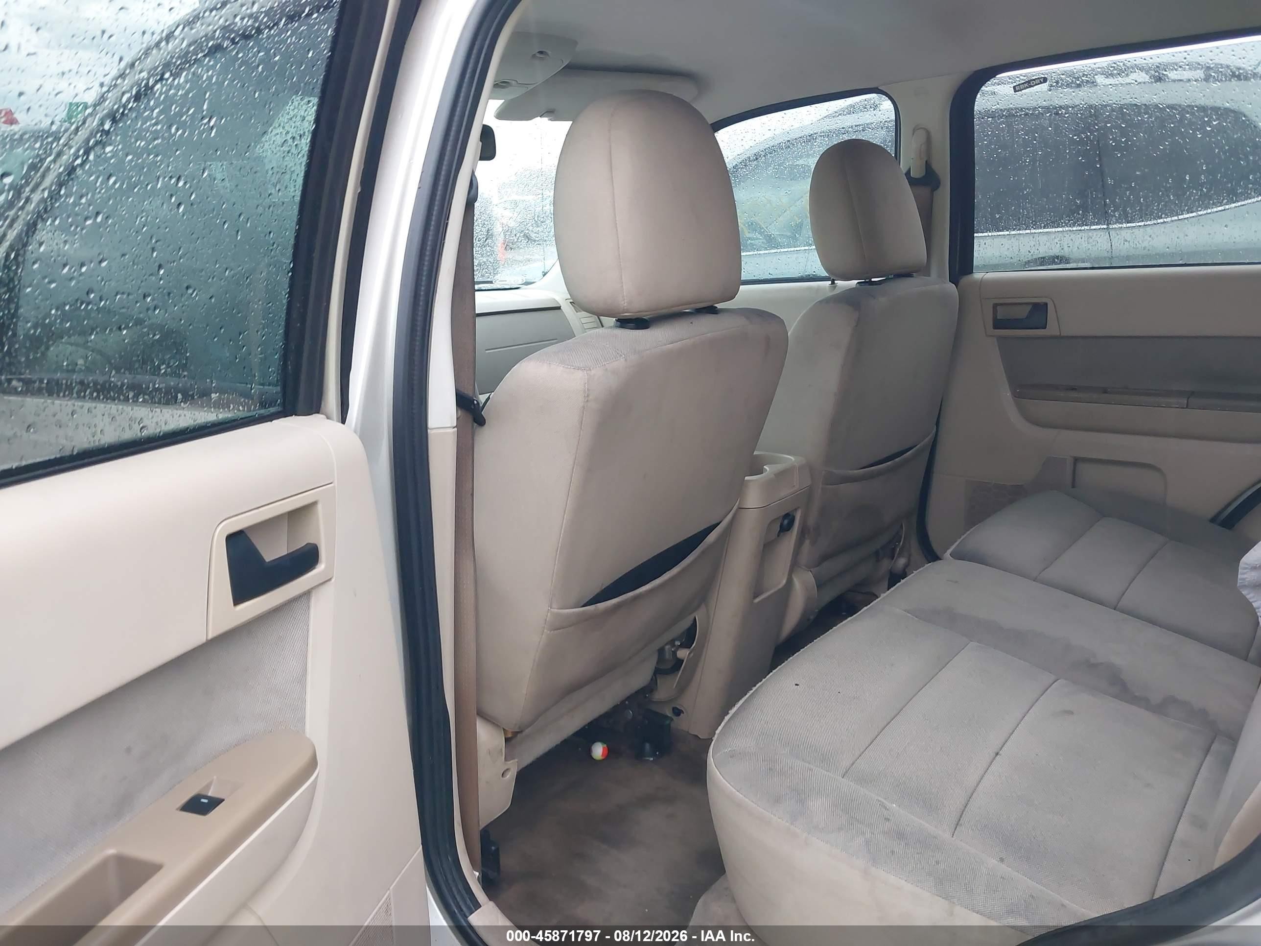 2010 Ford Escape Xlt Gold vin: 1FMCU9D74AKB94708
