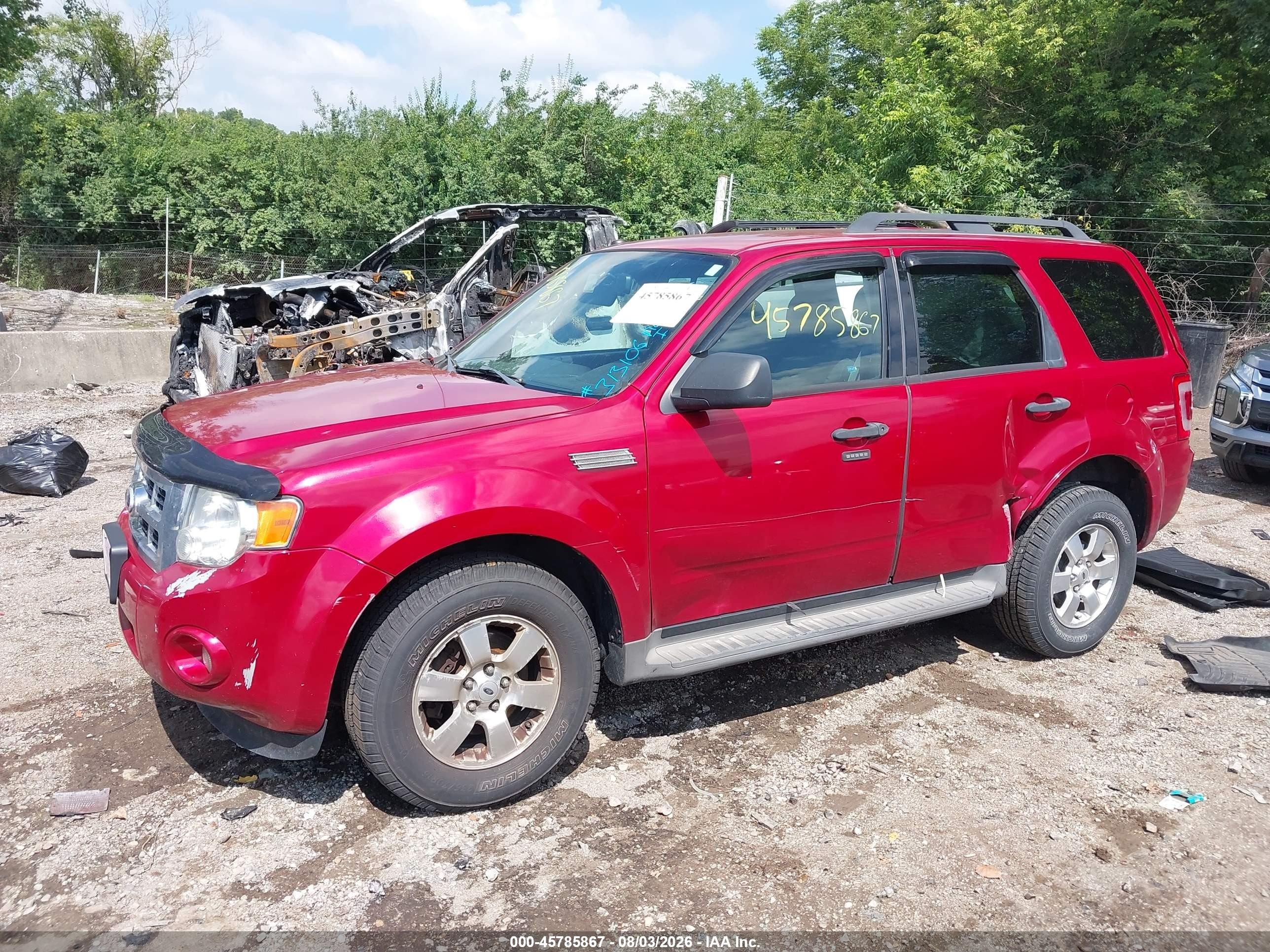 2010 Ford Escape Xlt Красный vin: 1FMCU9D74AKD20968