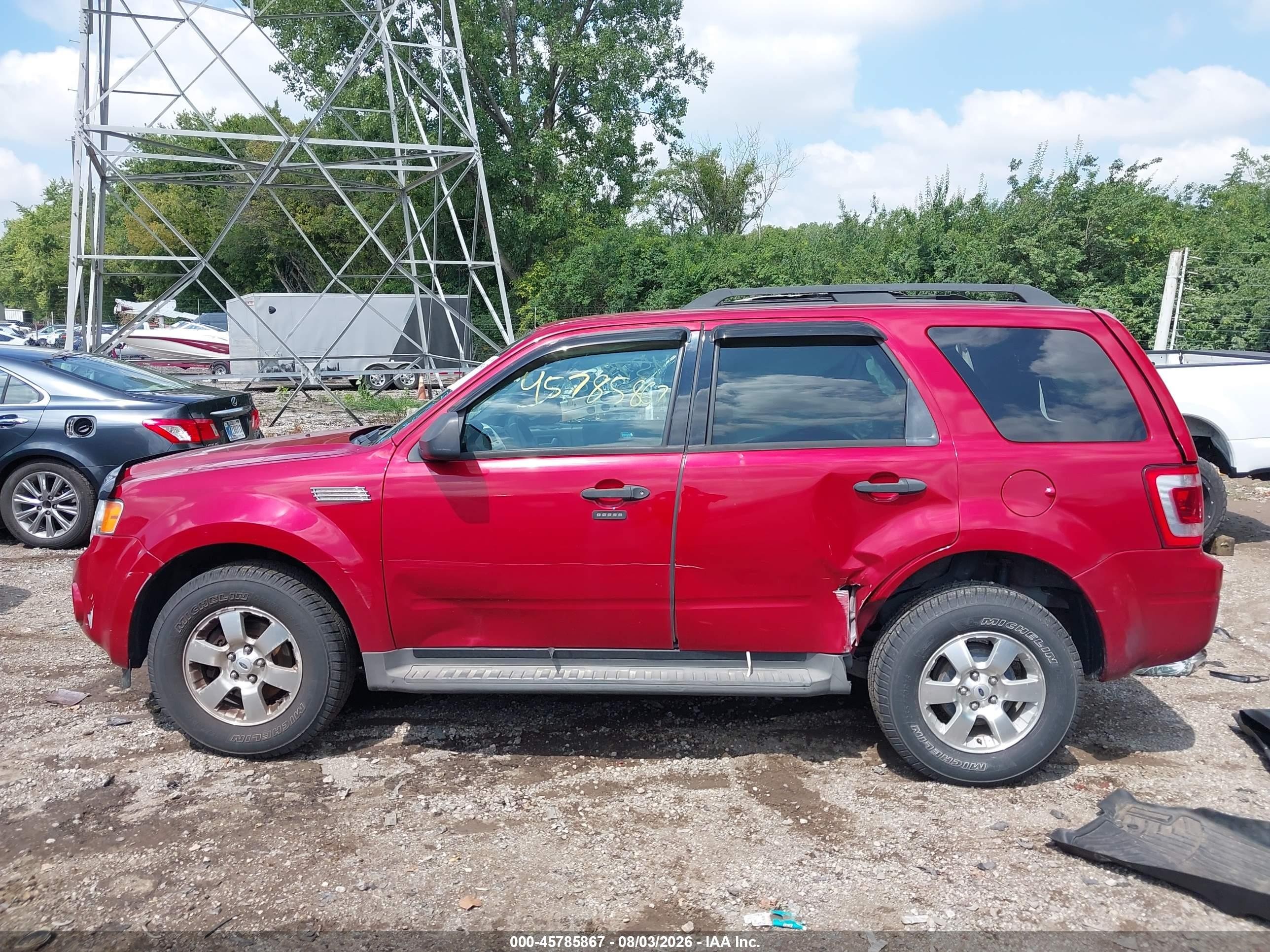 2010 Ford Escape Xlt Красный vin: 1FMCU9D74AKD20968