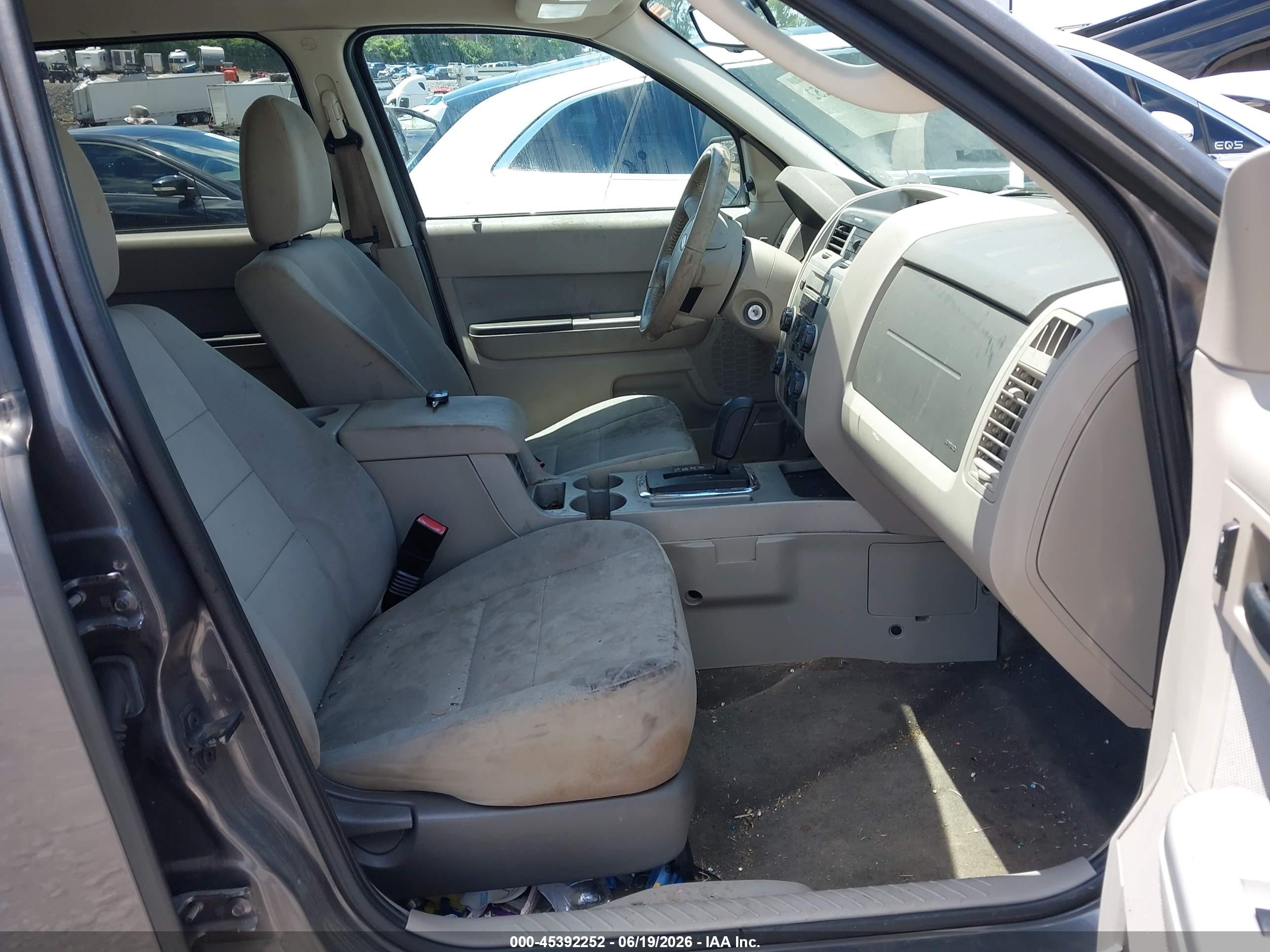 2011 Ford Escape Xlt Gray vin: 1FMCU9D74BKB34929