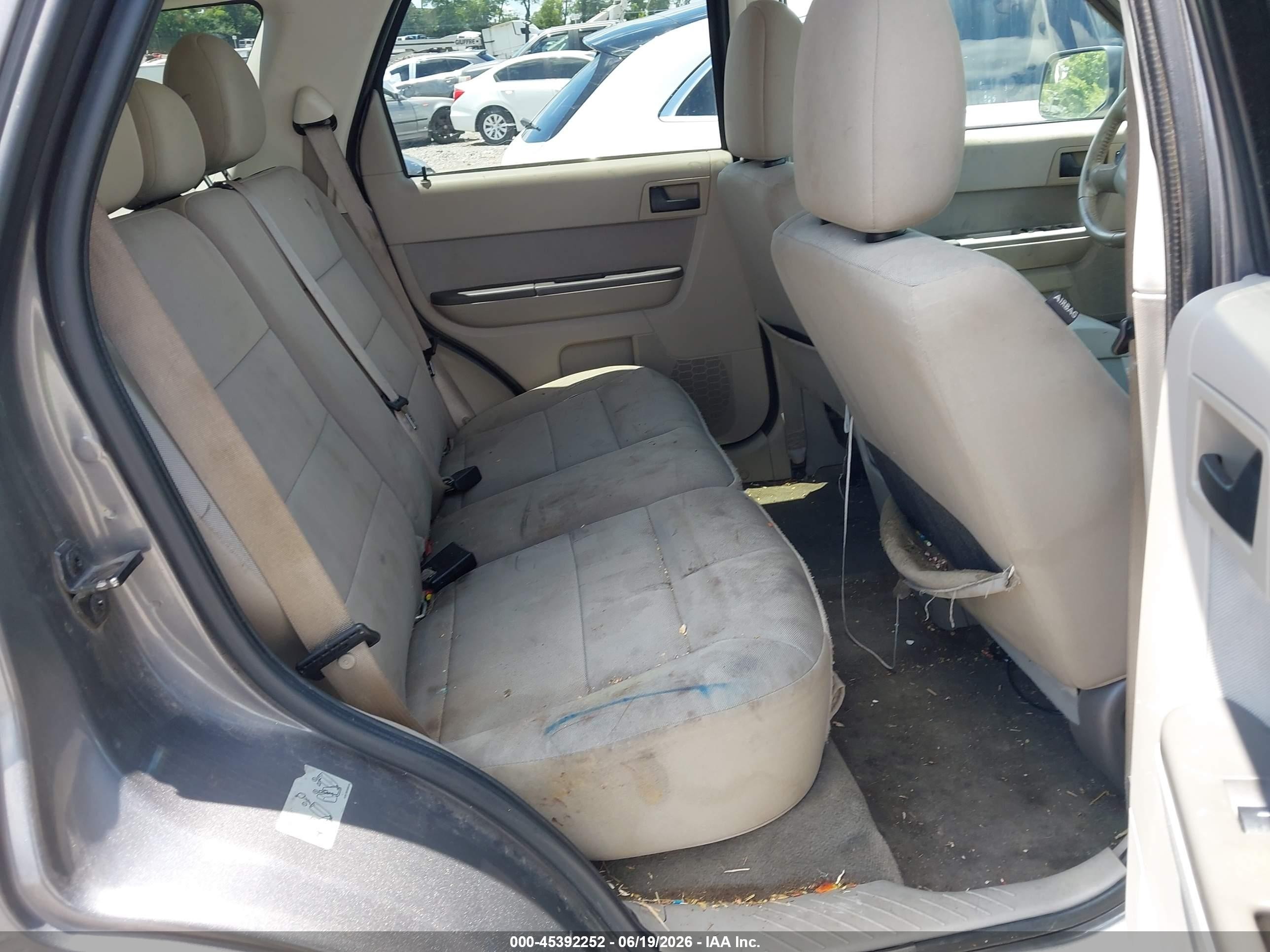 2011 Ford Escape Xlt Gray vin: 1FMCU9D74BKB34929