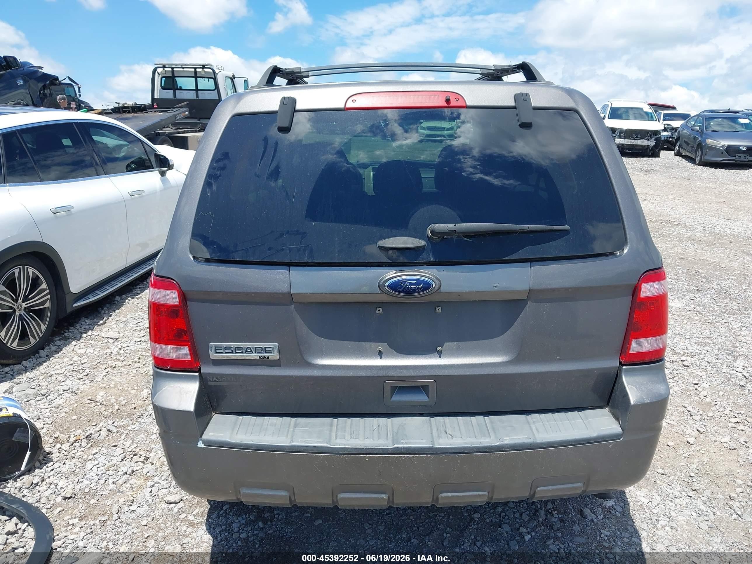 2011 Ford Escape Xlt Gray vin: 1FMCU9D74BKB34929