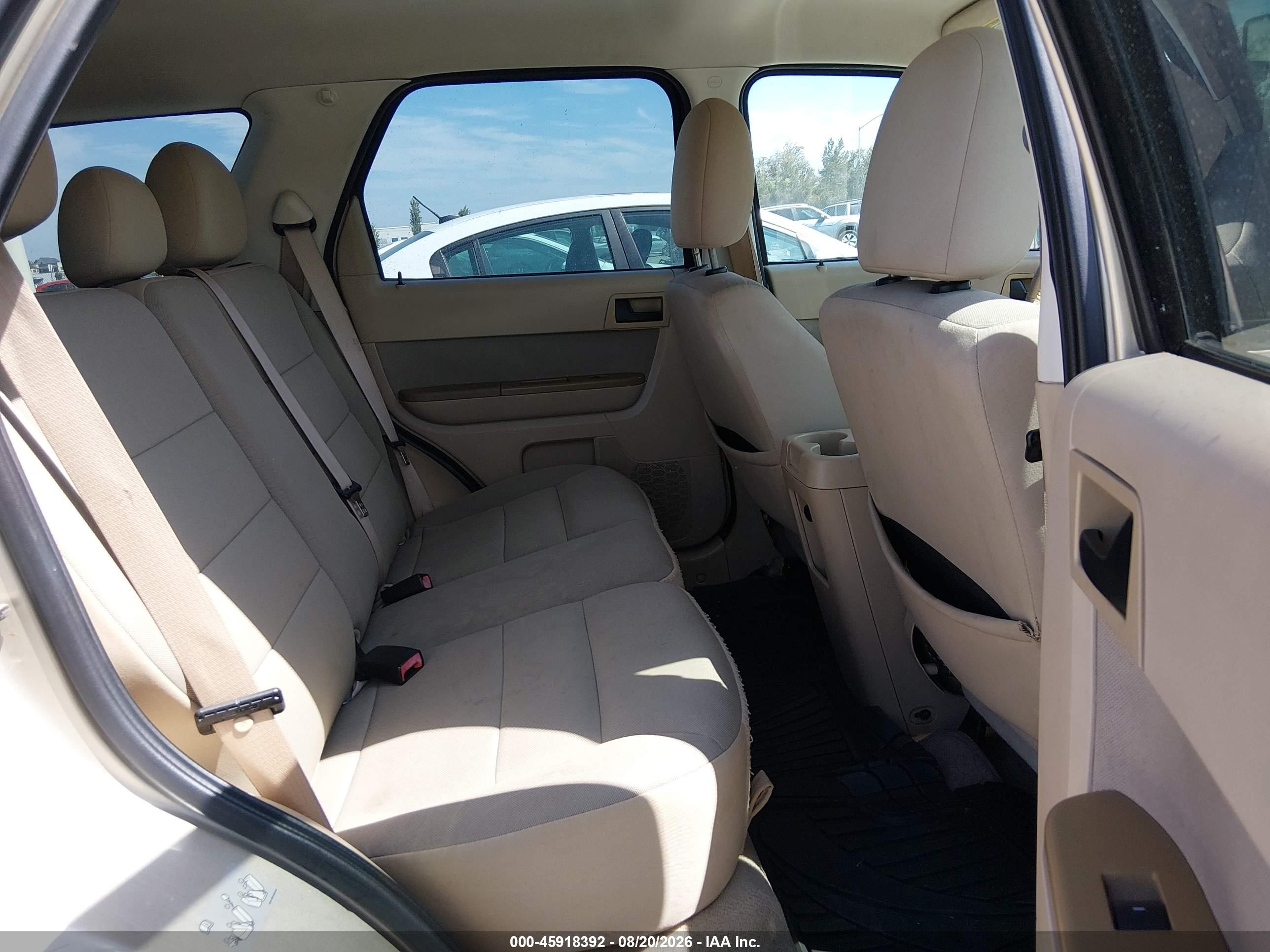 2010 Ford Escape Xlt Champagne vin: 1FMCU9D75AKC77323