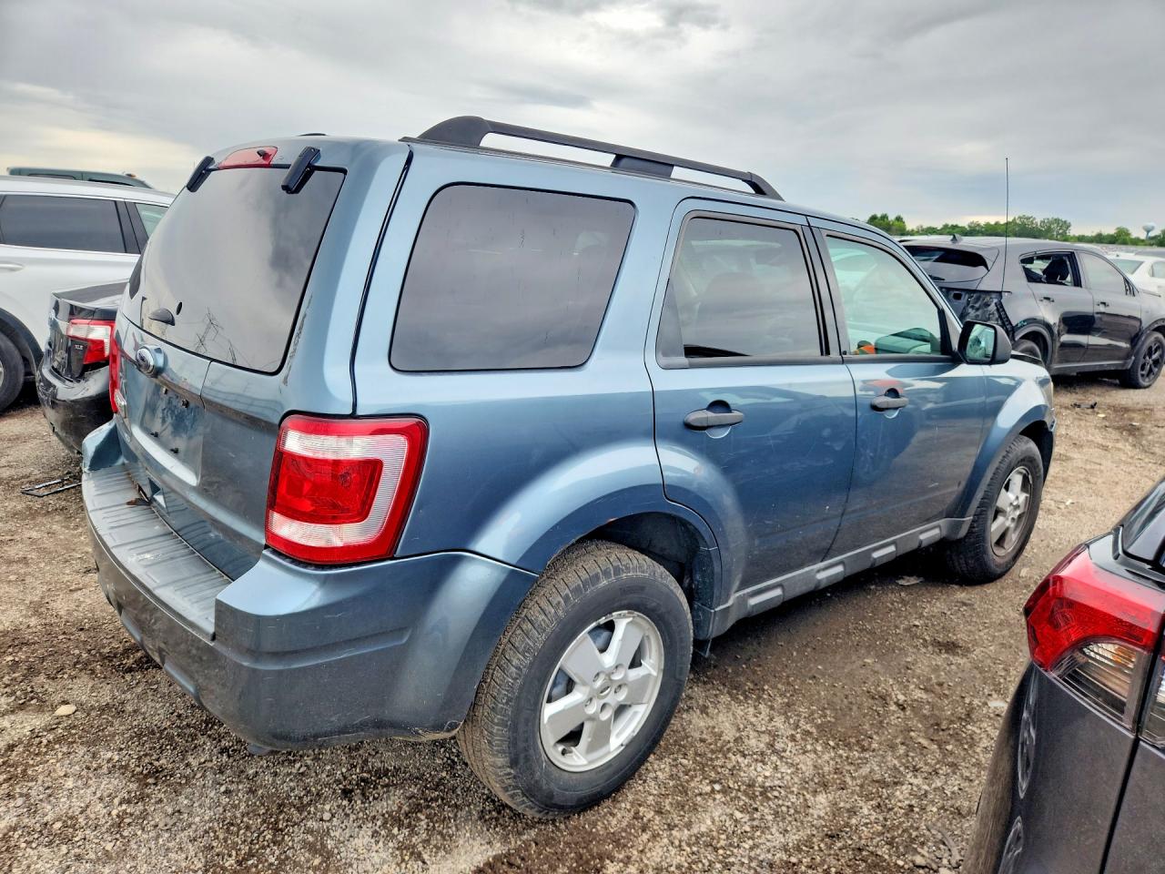 2010 Ford Escape Xlt Blue vin: 1FMCU9D75AKD06397