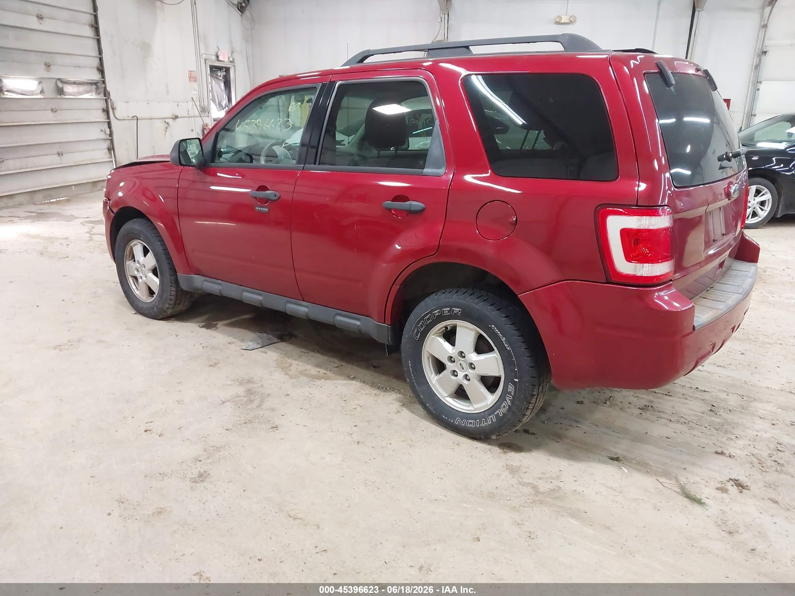 2011 Ford Escape Xlt Burgundy vin: 1FMCU9D75BKB11580