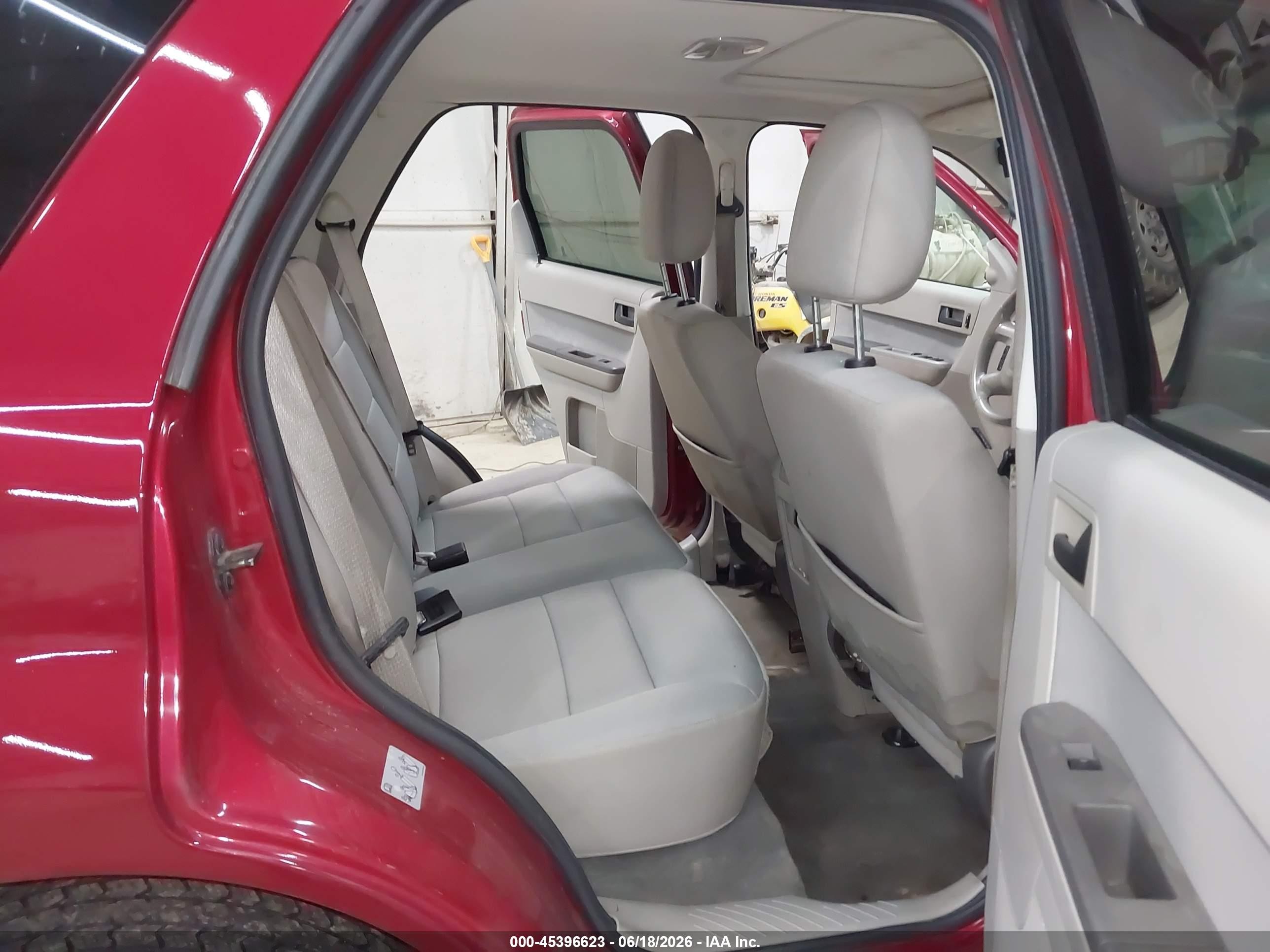 2011 Ford Escape Xlt Burgundy vin: 1FMCU9D75BKB11580