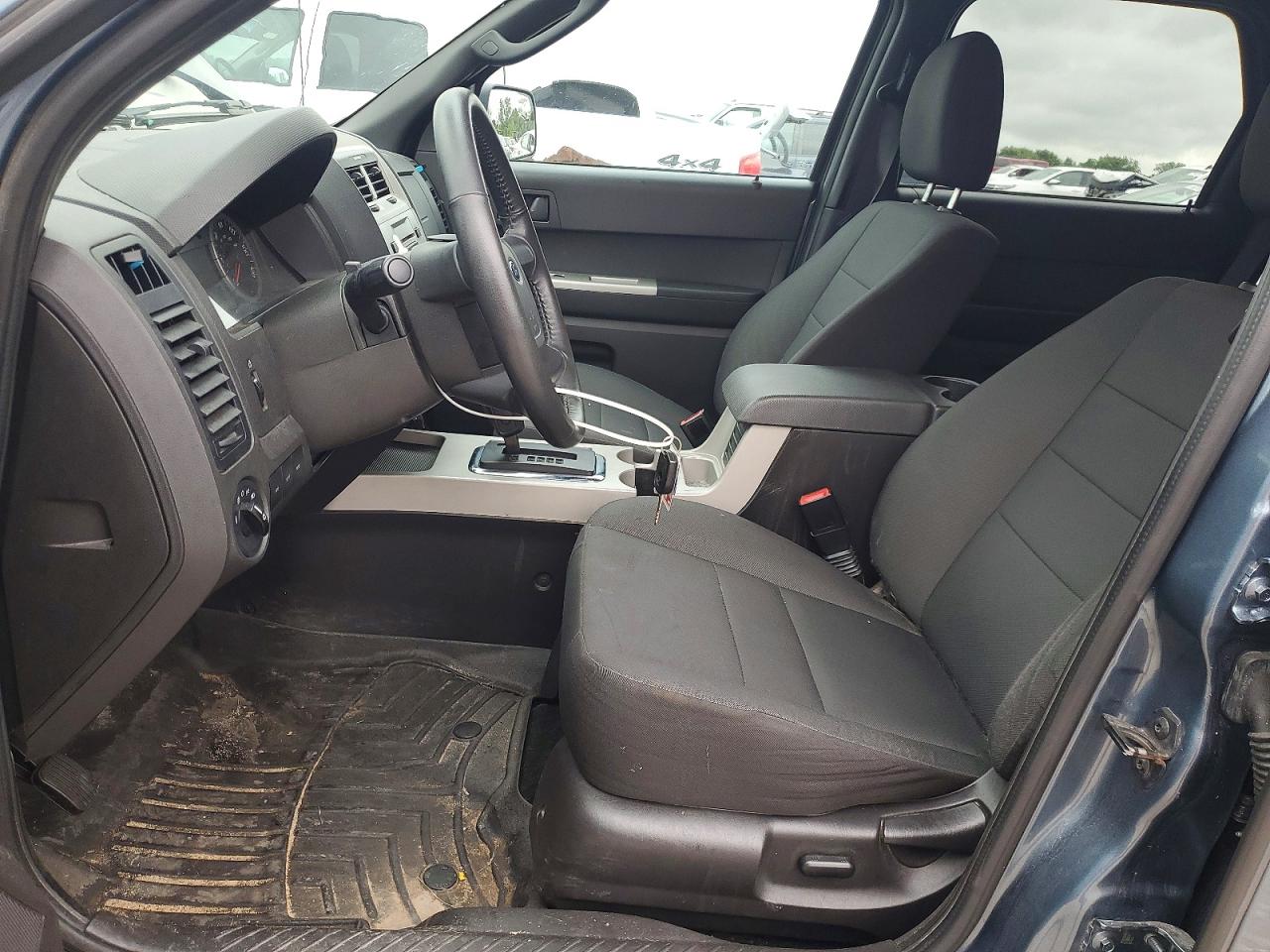 2011 Ford Escape Xlt Синий vin: 1FMCU9D75BKC37423