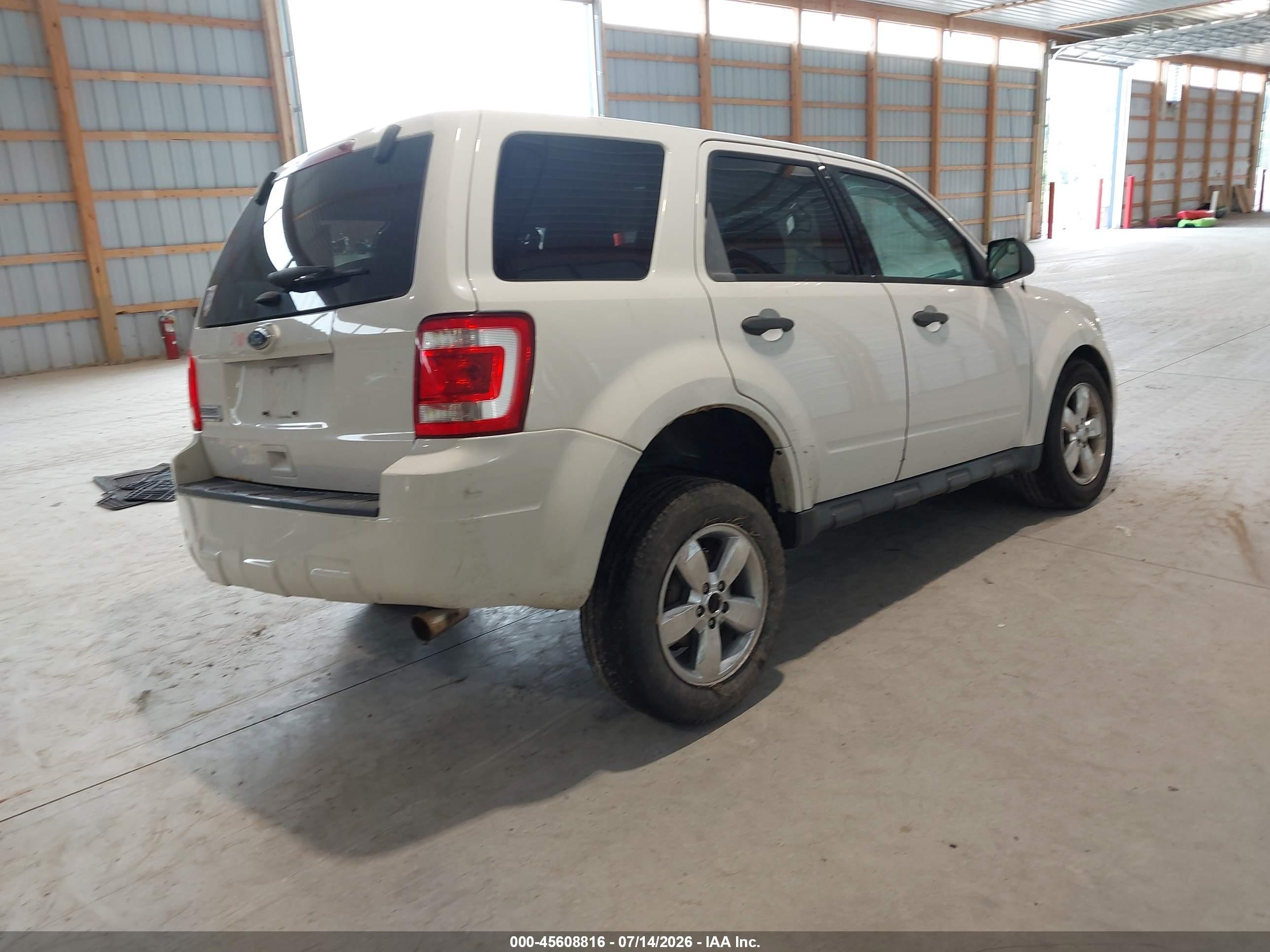 2012 Ford Escape Xlt White vin: 1FMCU9D75CKB28820