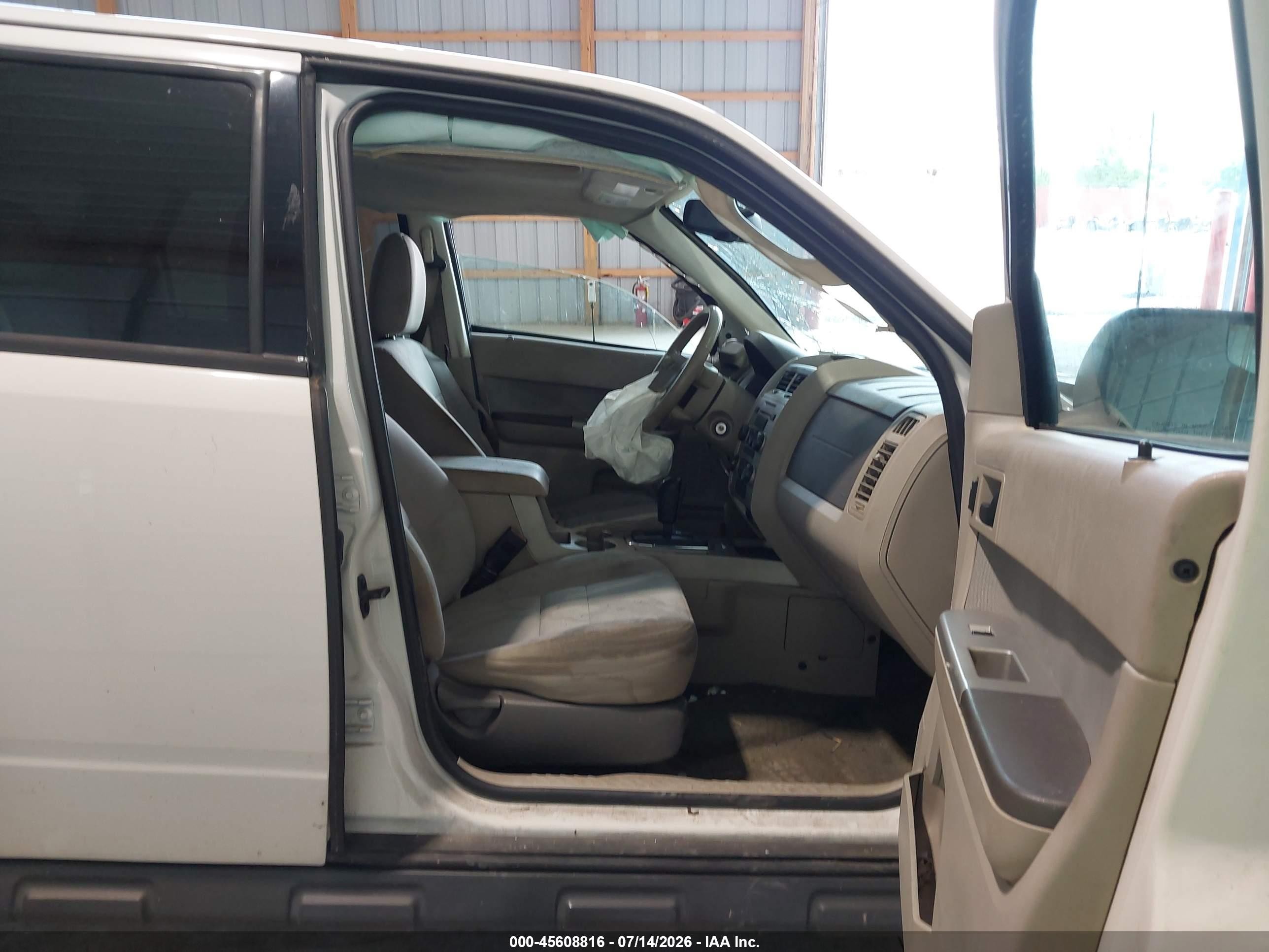 2012 Ford Escape Xlt White vin: 1FMCU9D75CKB28820