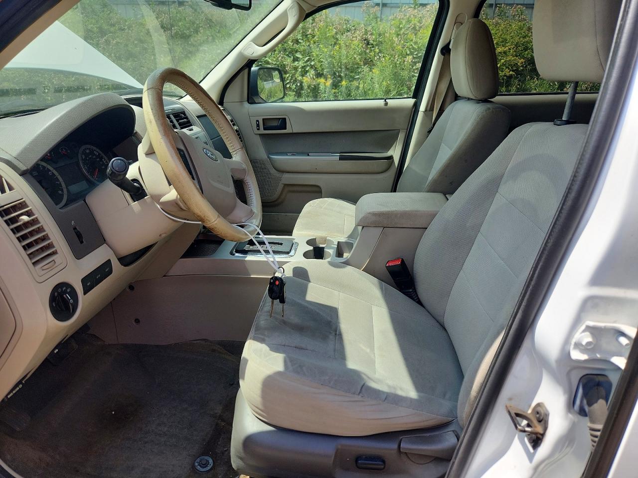 2012 Ford Escape Xlt White vin: 1FMCU9D75CKC10899