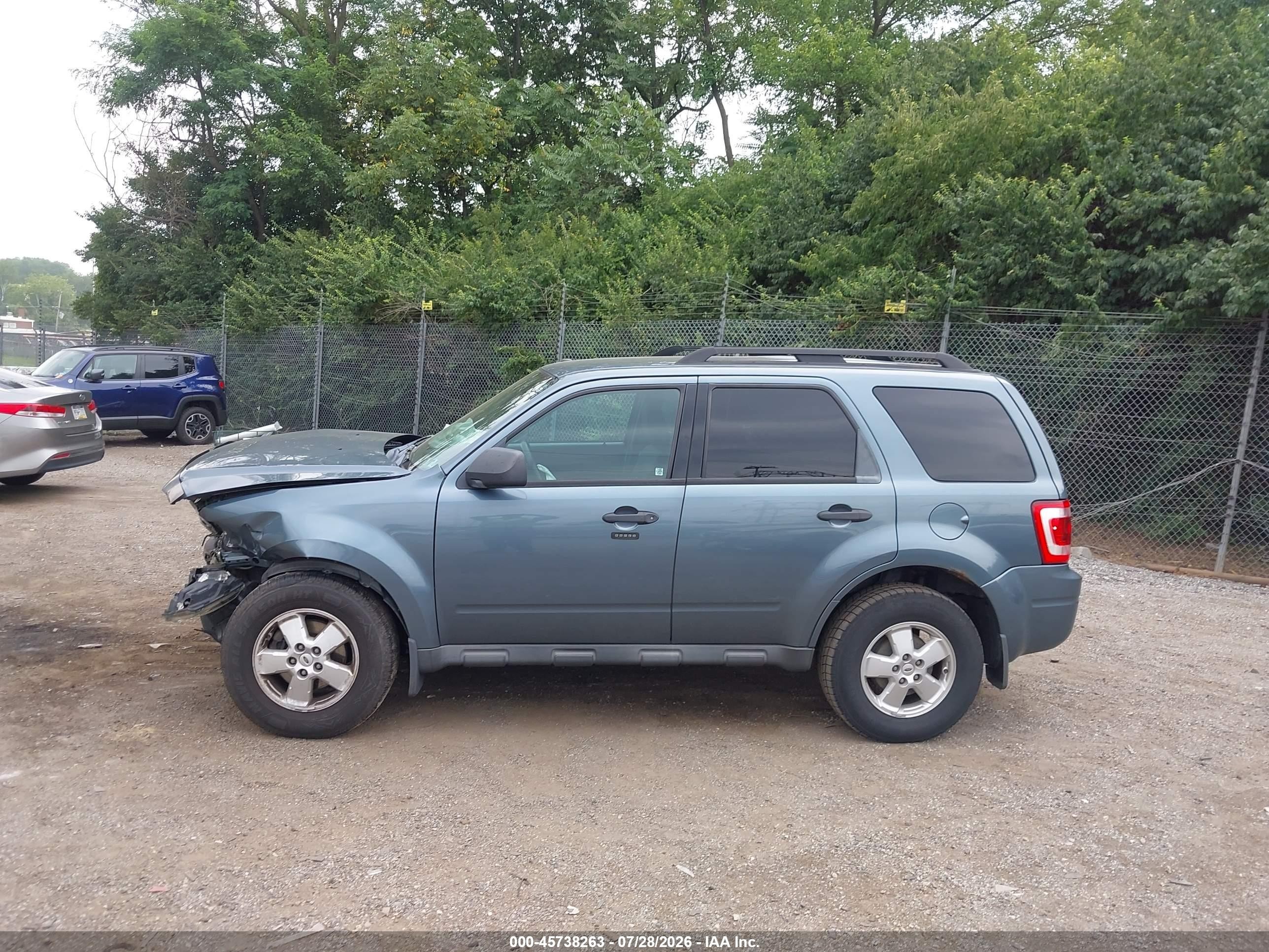 2012 Ford Escape Xlt Blue vin: 1FMCU9D75CKC35446