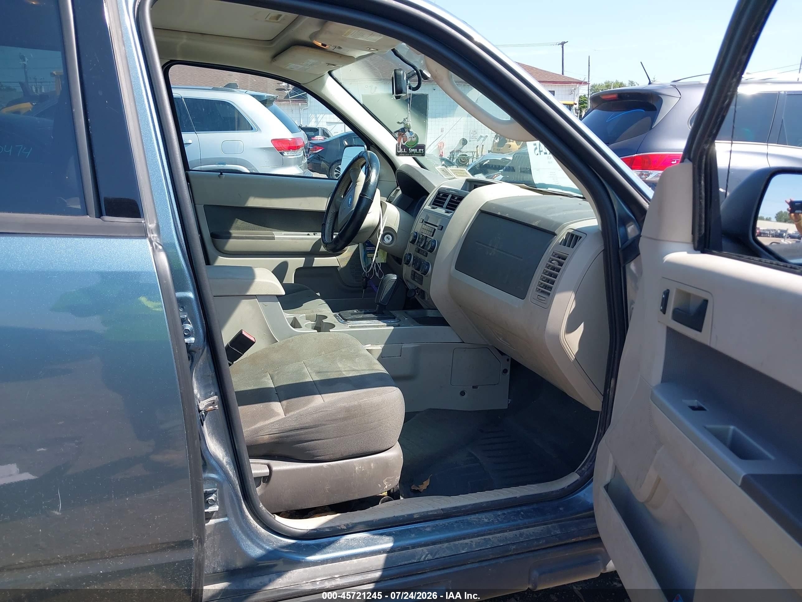 2010 Ford Escape Xlt Blue vin: 1FMCU9D76AKA09025