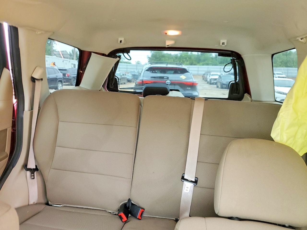 2010 Ford Escape Xlt Red vin: 1FMCU9D76AKB01977