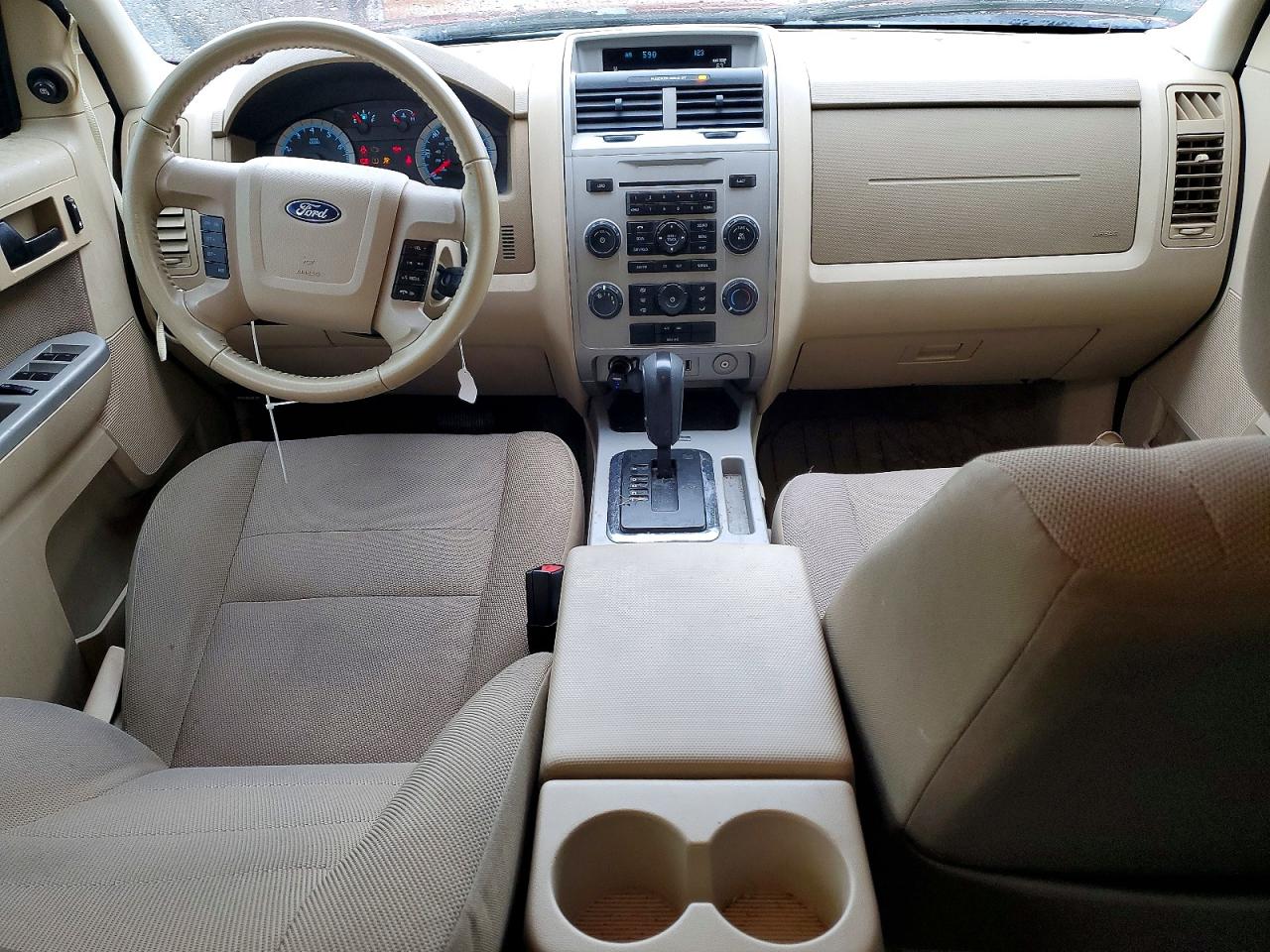 2010 Ford Escape Xlt Red vin: 1FMCU9D76AKB01977