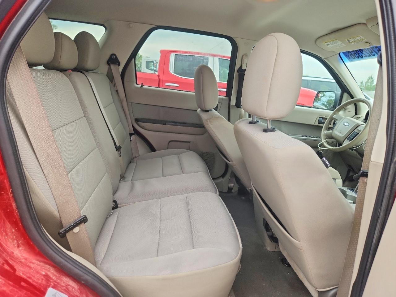 2010 Ford Escape Xlt Красный vin: 1FMCU9D76AKB77358