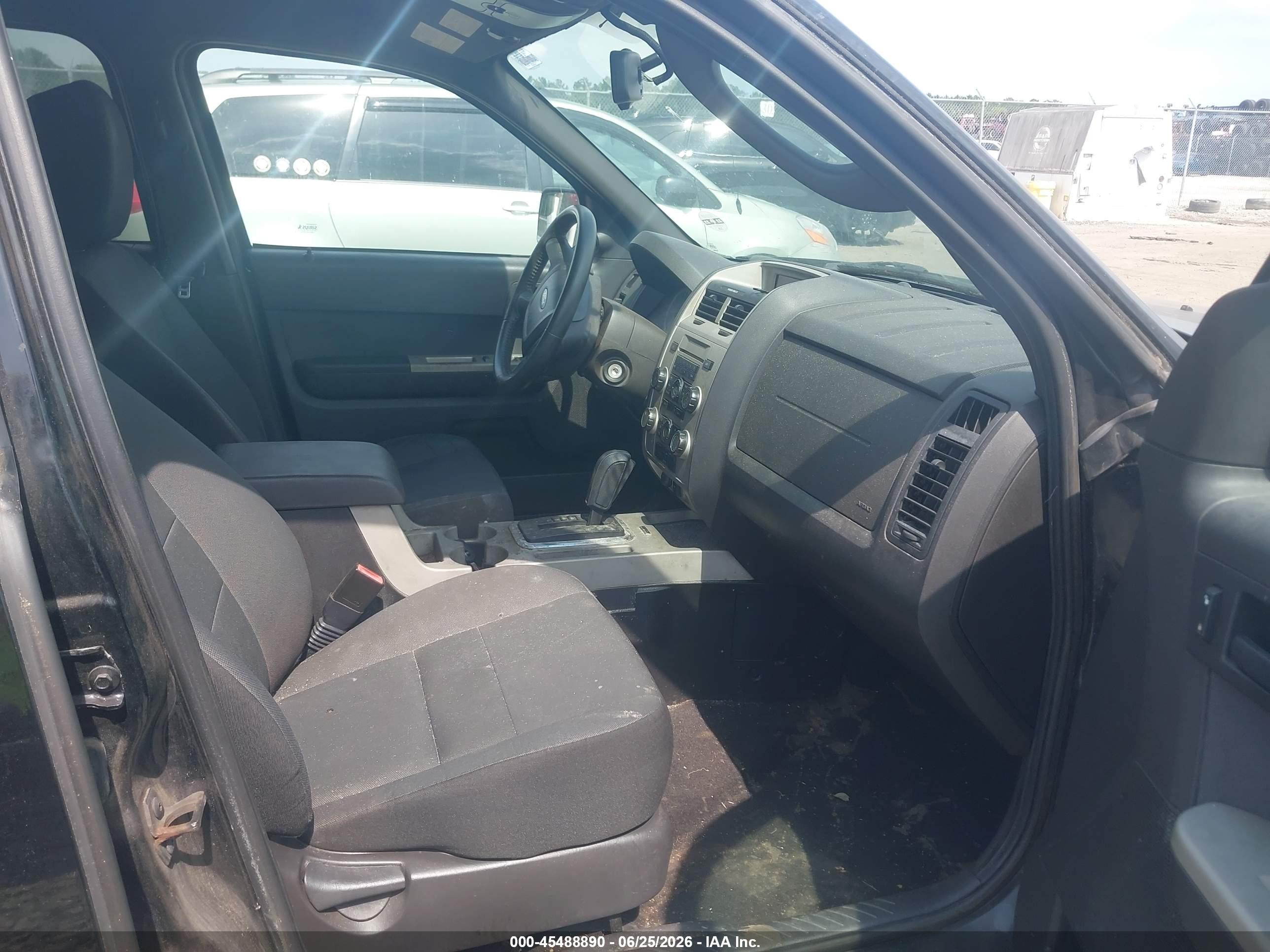 2010 Ford Escape Xlt Черный vin: 1FMCU9D76AKD29963