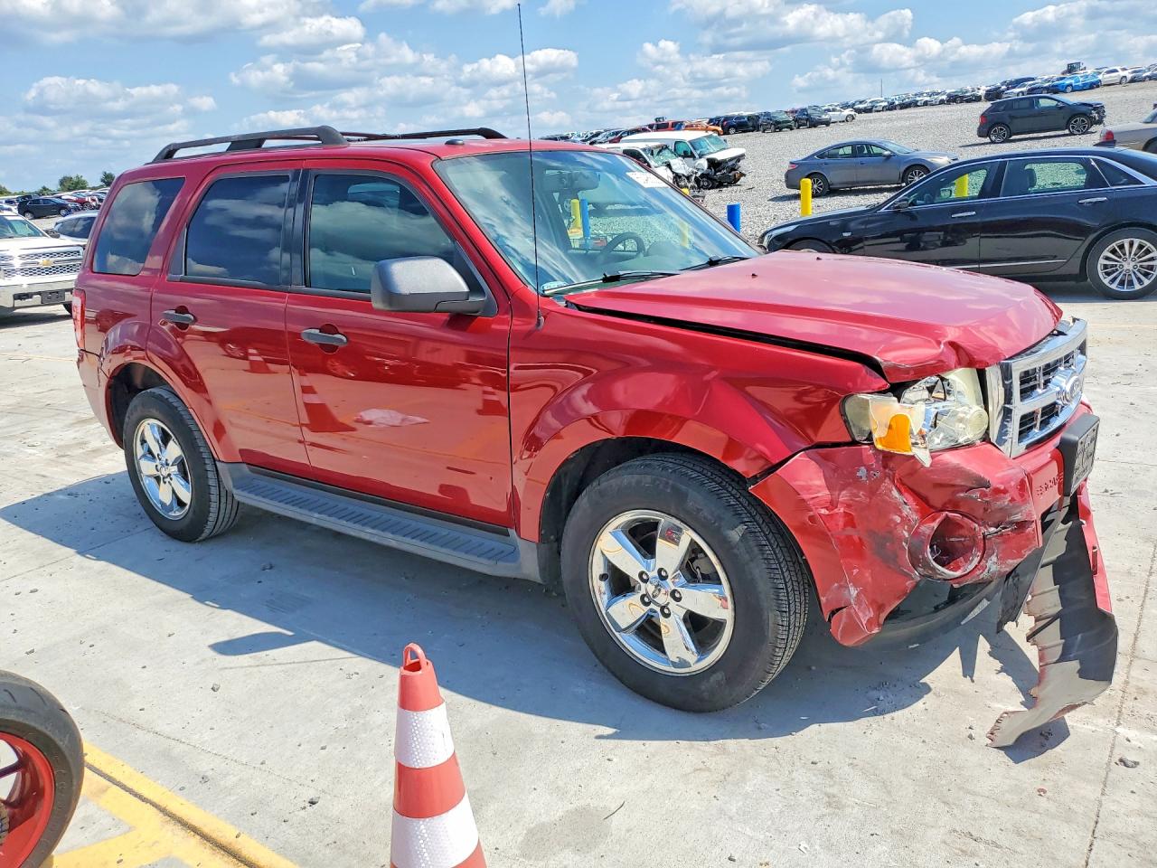 2011 Ford Escape Xlt Burgundy vin: 1FMCU9D76BKA26649
