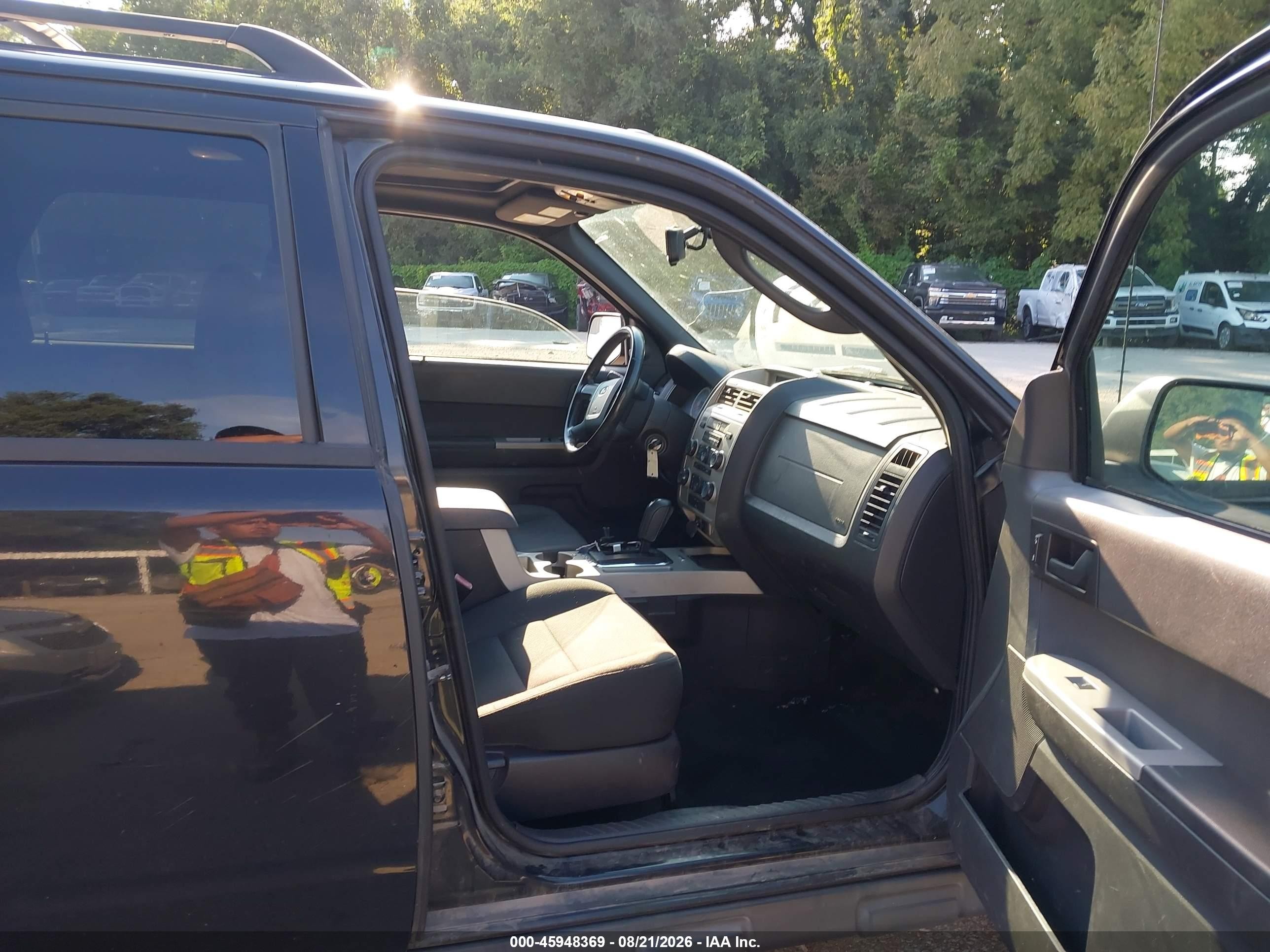 2011 Ford Escape Xlt Черный vin: 1FMCU9D76BKA62003
