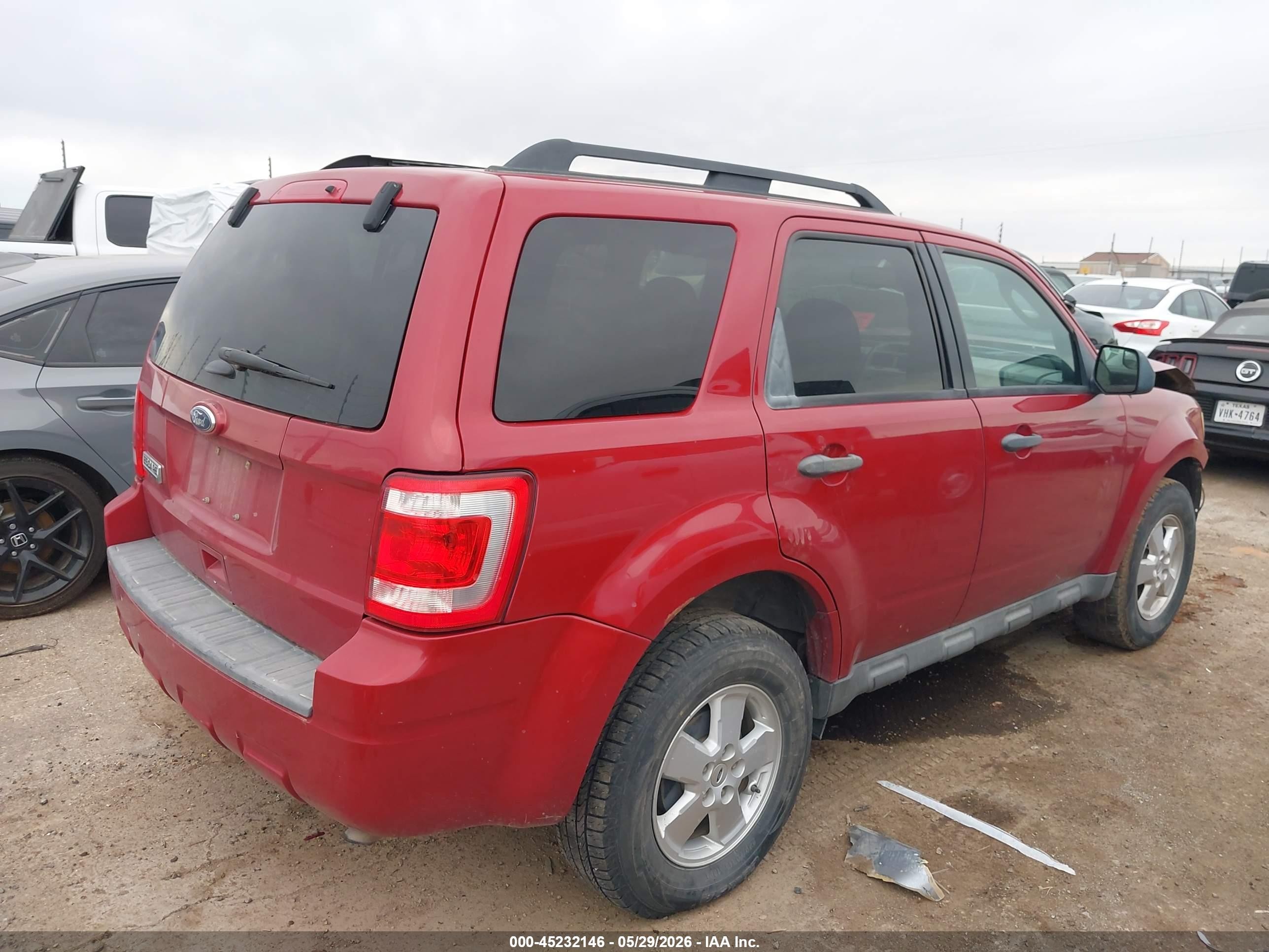 2011 Ford Escape Xlt Maroon vin: 1FMCU9D76BKB26072