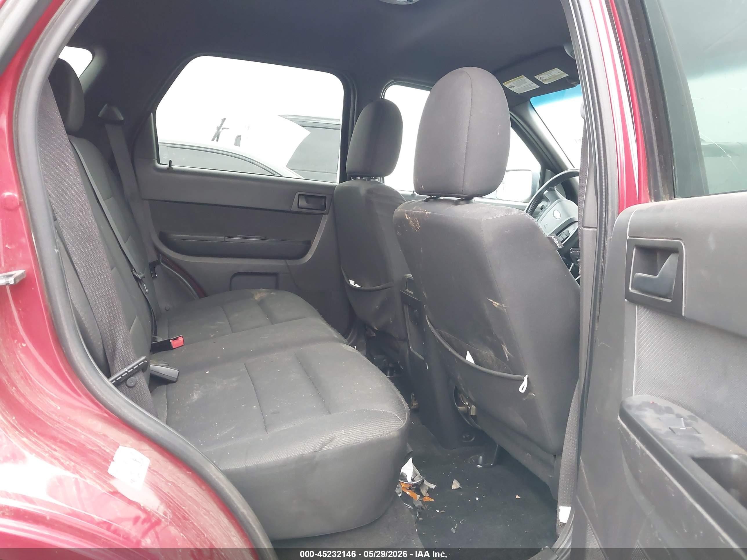 2011 Ford Escape Xlt Maroon vin: 1FMCU9D76BKB26072
