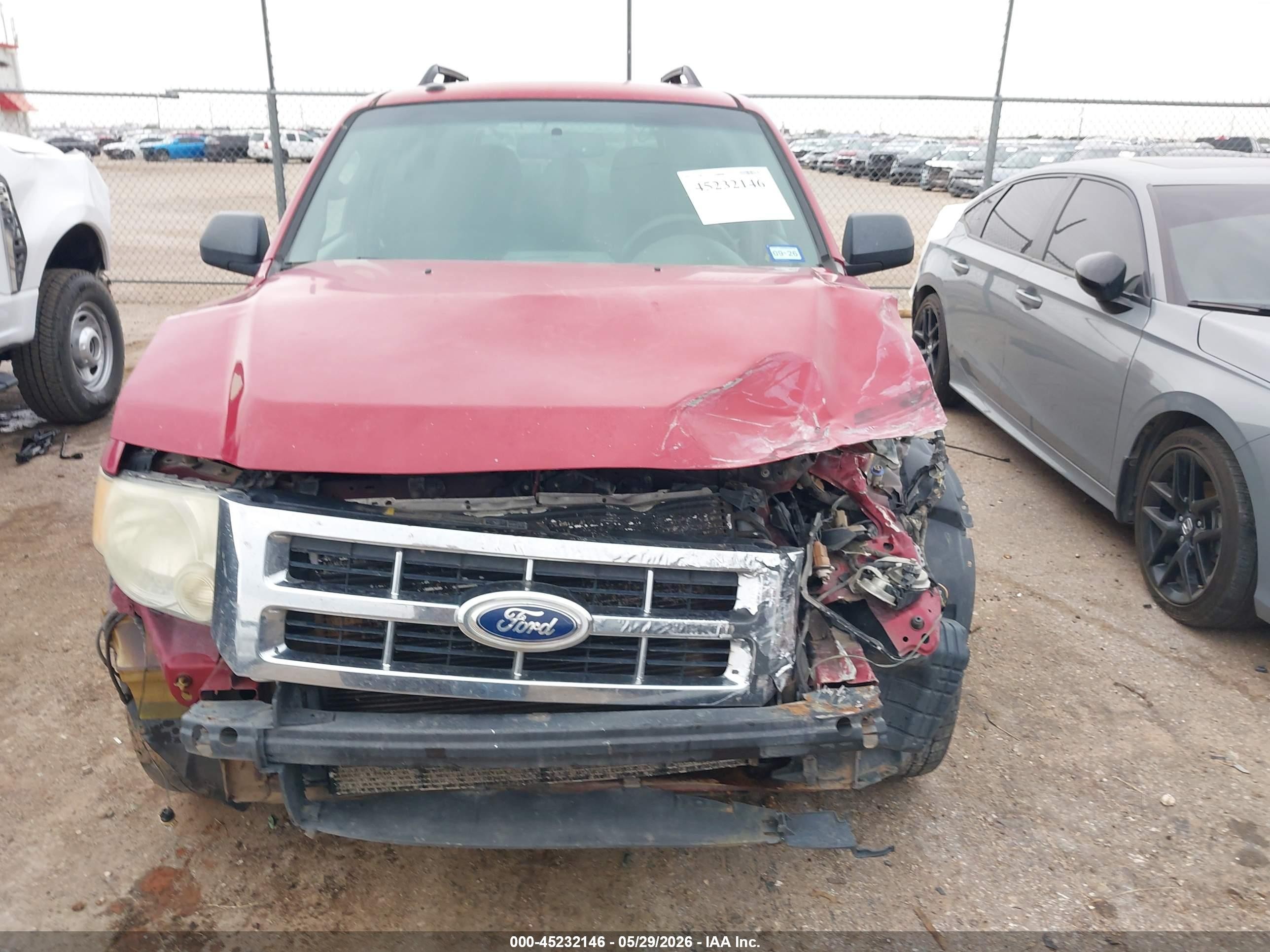 2011 Ford Escape Xlt Maroon vin: 1FMCU9D76BKB26072