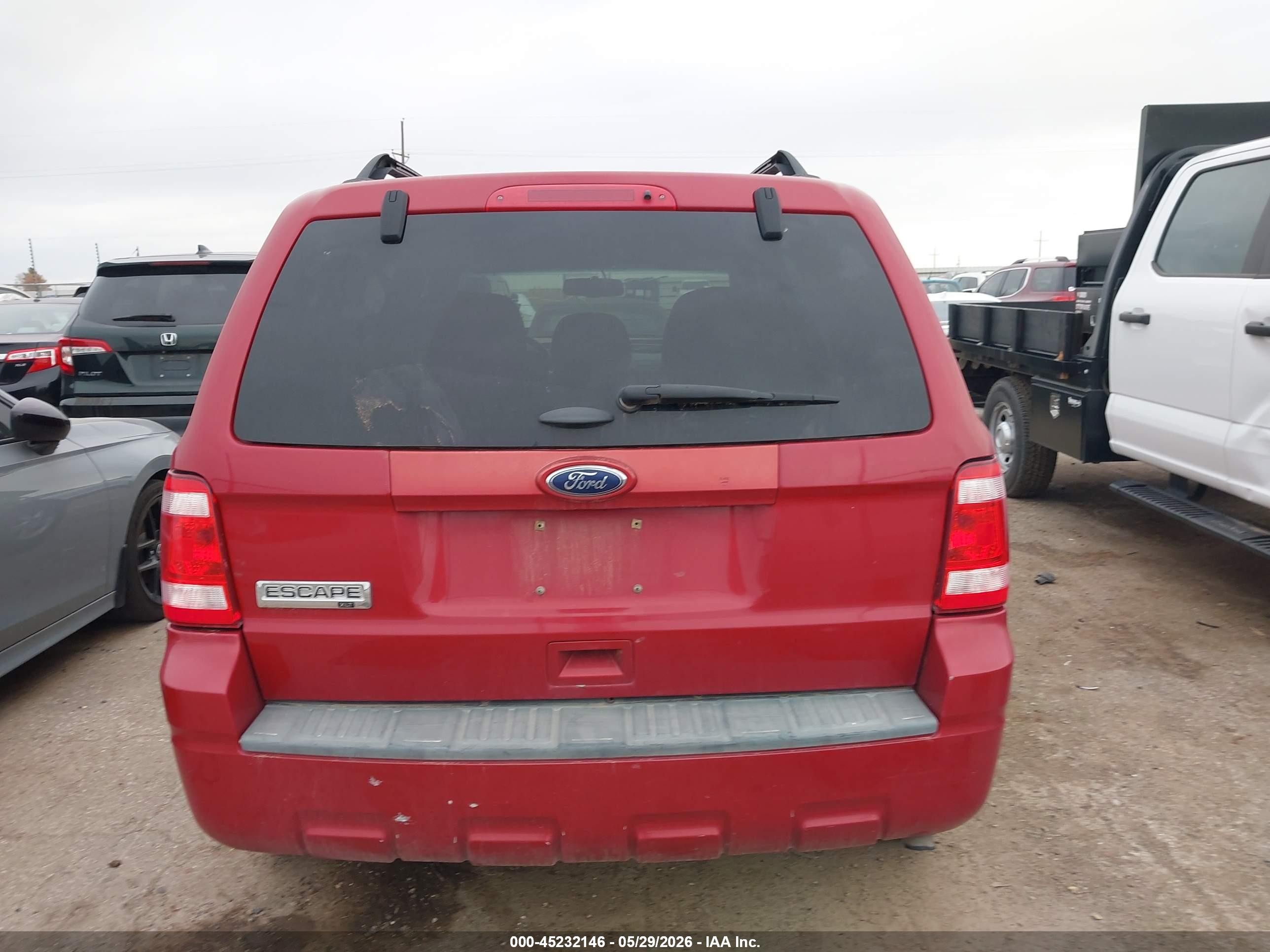 2011 Ford Escape Xlt Maroon vin: 1FMCU9D76BKB26072