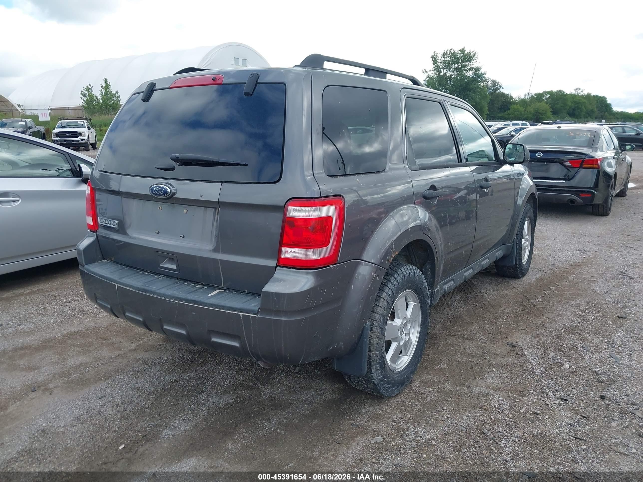 2011 Ford Escape Xlt Серый vin: 1FMCU9D76BKB75420