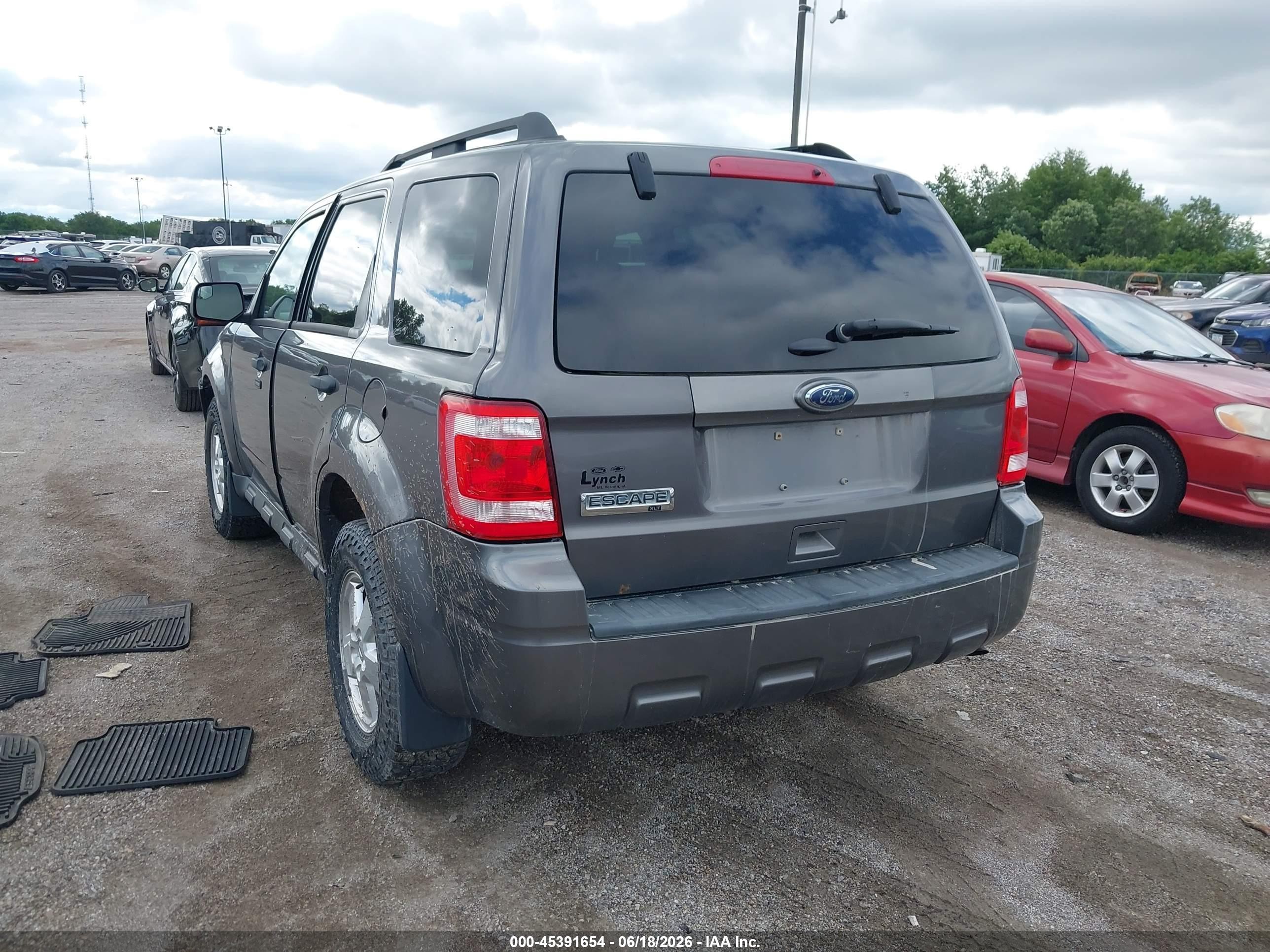 2011 Ford Escape Xlt Серый vin: 1FMCU9D76BKB75420