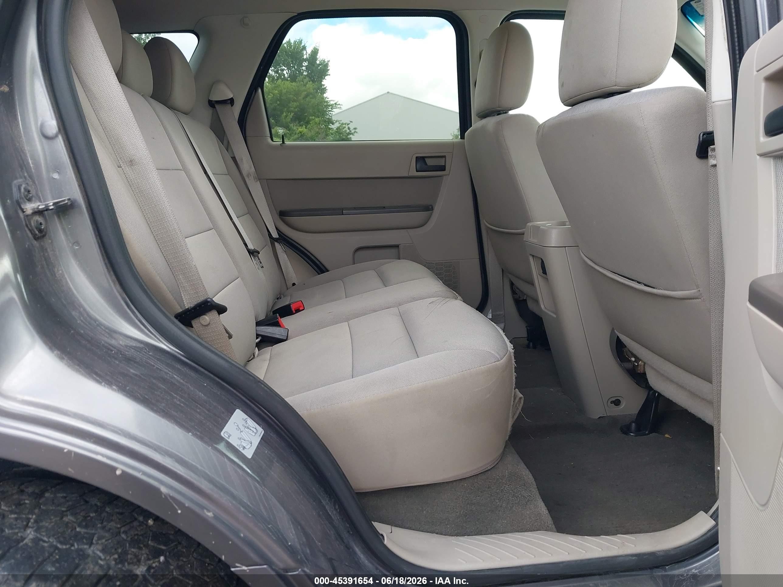 2011 Ford Escape Xlt Серый vin: 1FMCU9D76BKB75420