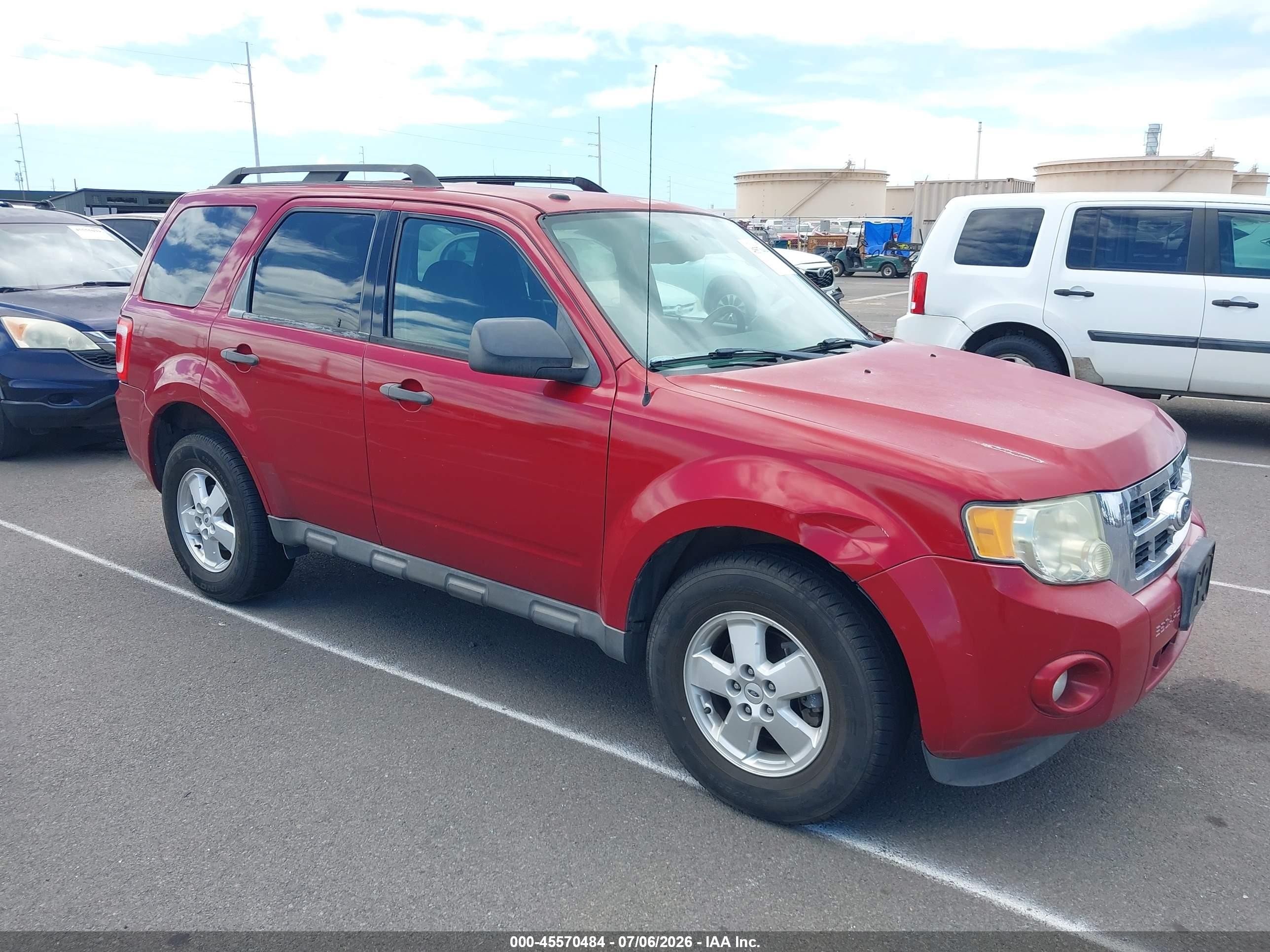 2011 Ford Escape Xlt Red vin: 1FMCU9D76BKB84604