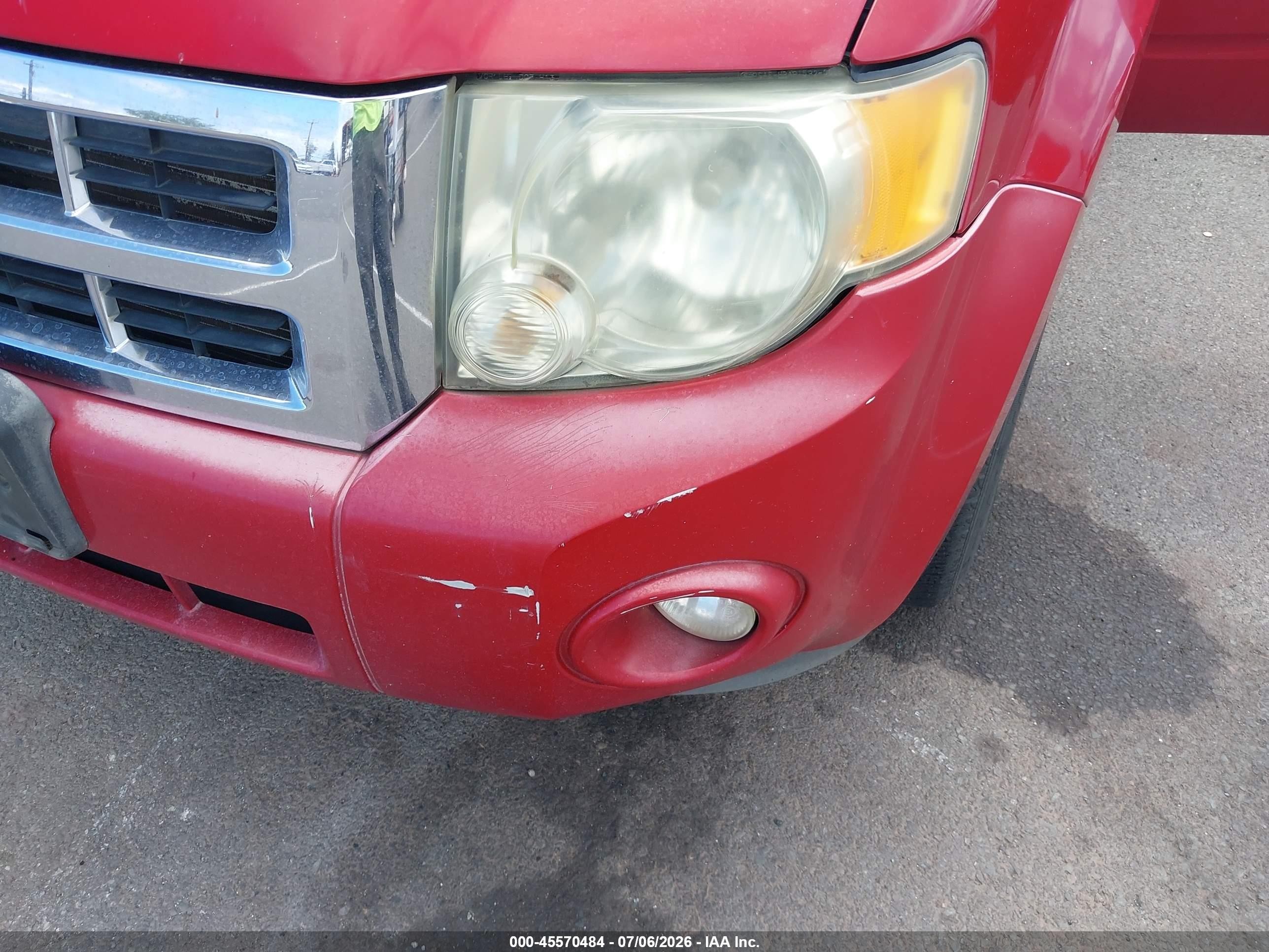 2011 Ford Escape Xlt Red vin: 1FMCU9D76BKB84604