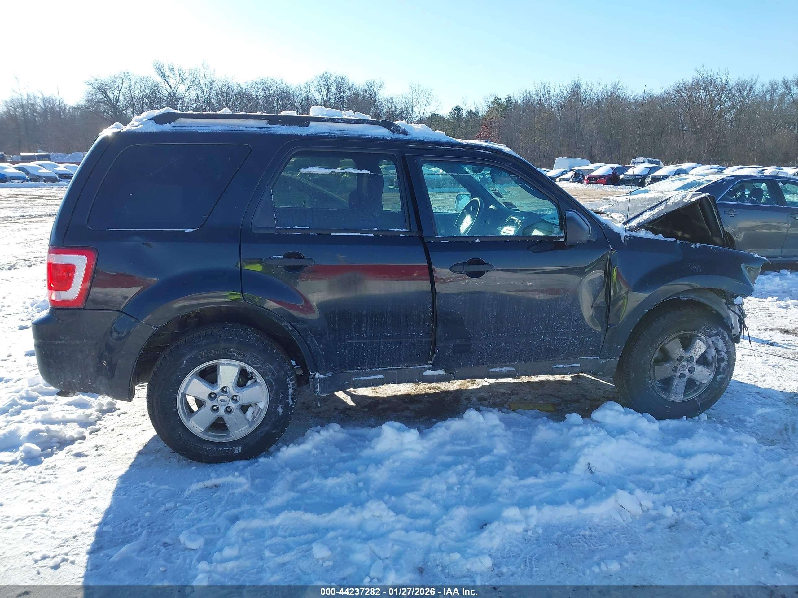 2011 Ford Escape Xlt Black vin: 1FMCU9D76BKC08058