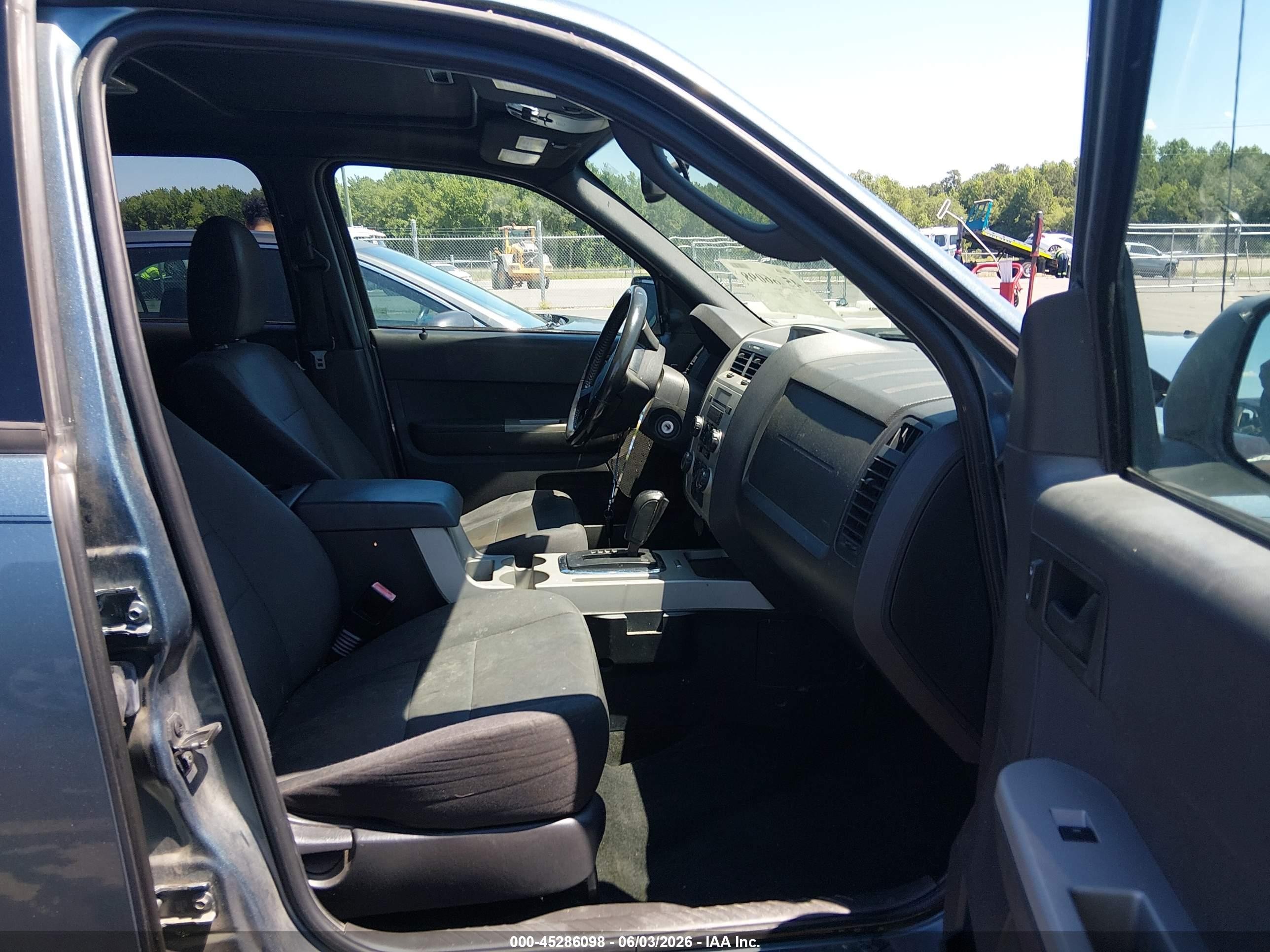 2012 Ford Escape Xlt Light Blue vin: 1FMCU9D76CKB16322