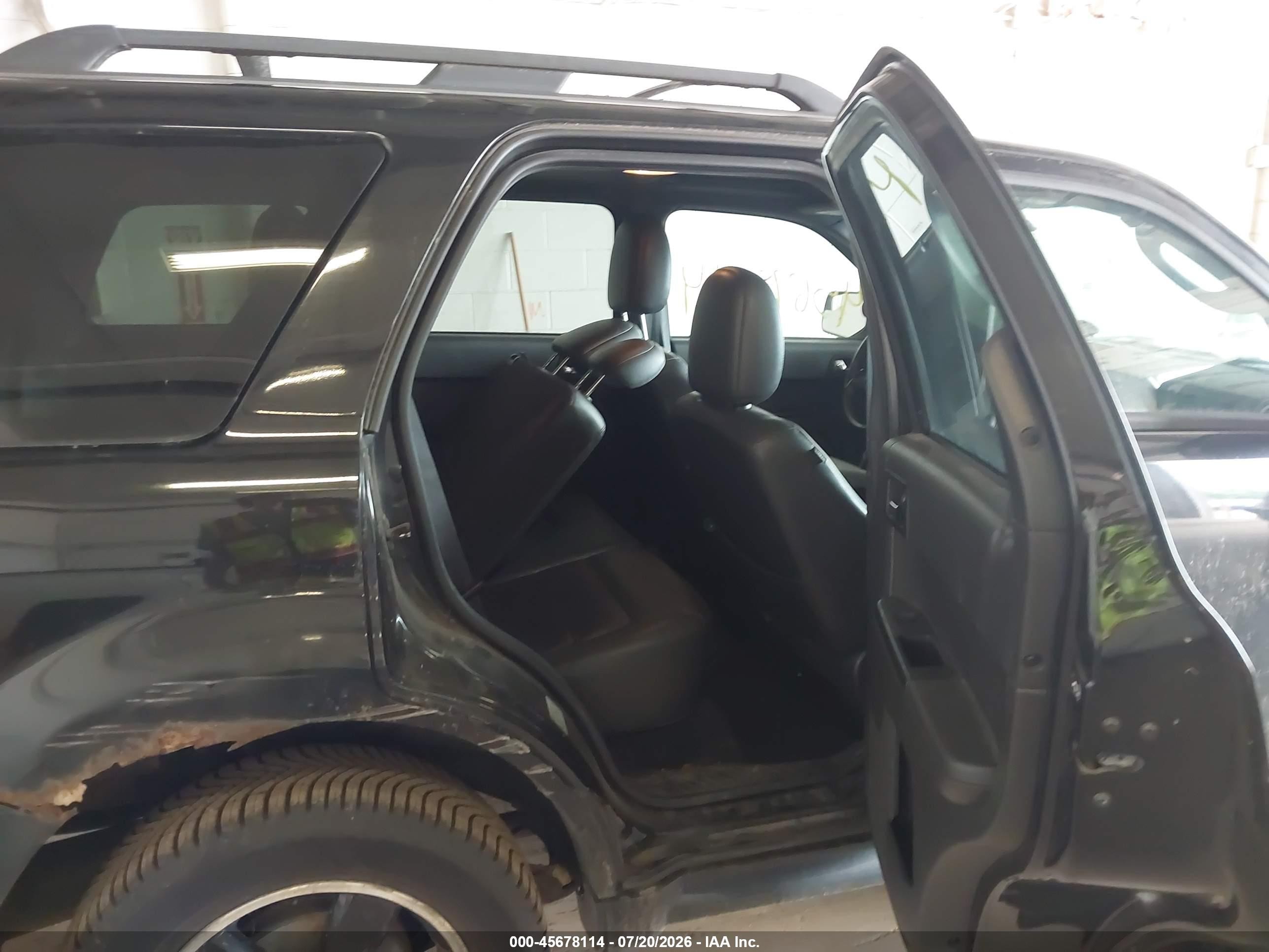 2011 Ford Escape Xlt Black vin: 1FMCU9D77BKB38697