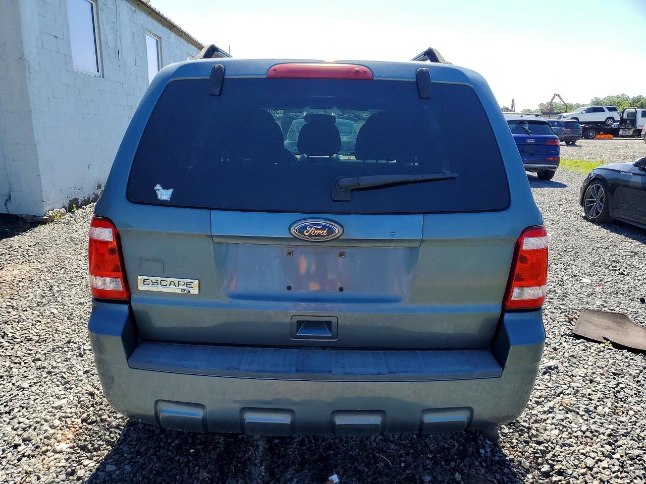 2010 Ford Escape Xlt Blue vin: 1FMCU9D78AKC46681